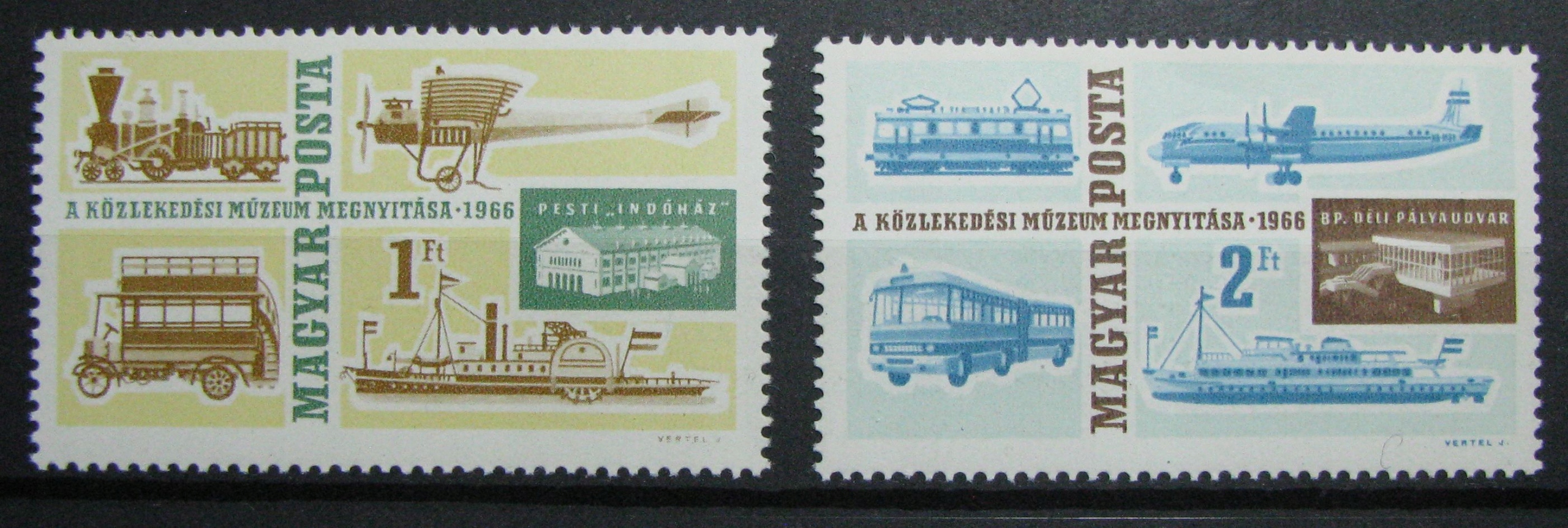 WĘGRY - Mi 2220-2221 **