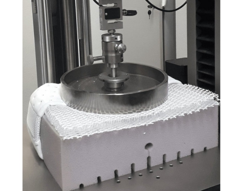 MATERAC PIANKOWY PIANKA HR ŚREDNIO-TWARDY RUCKEN Długość (cm) 140 cm