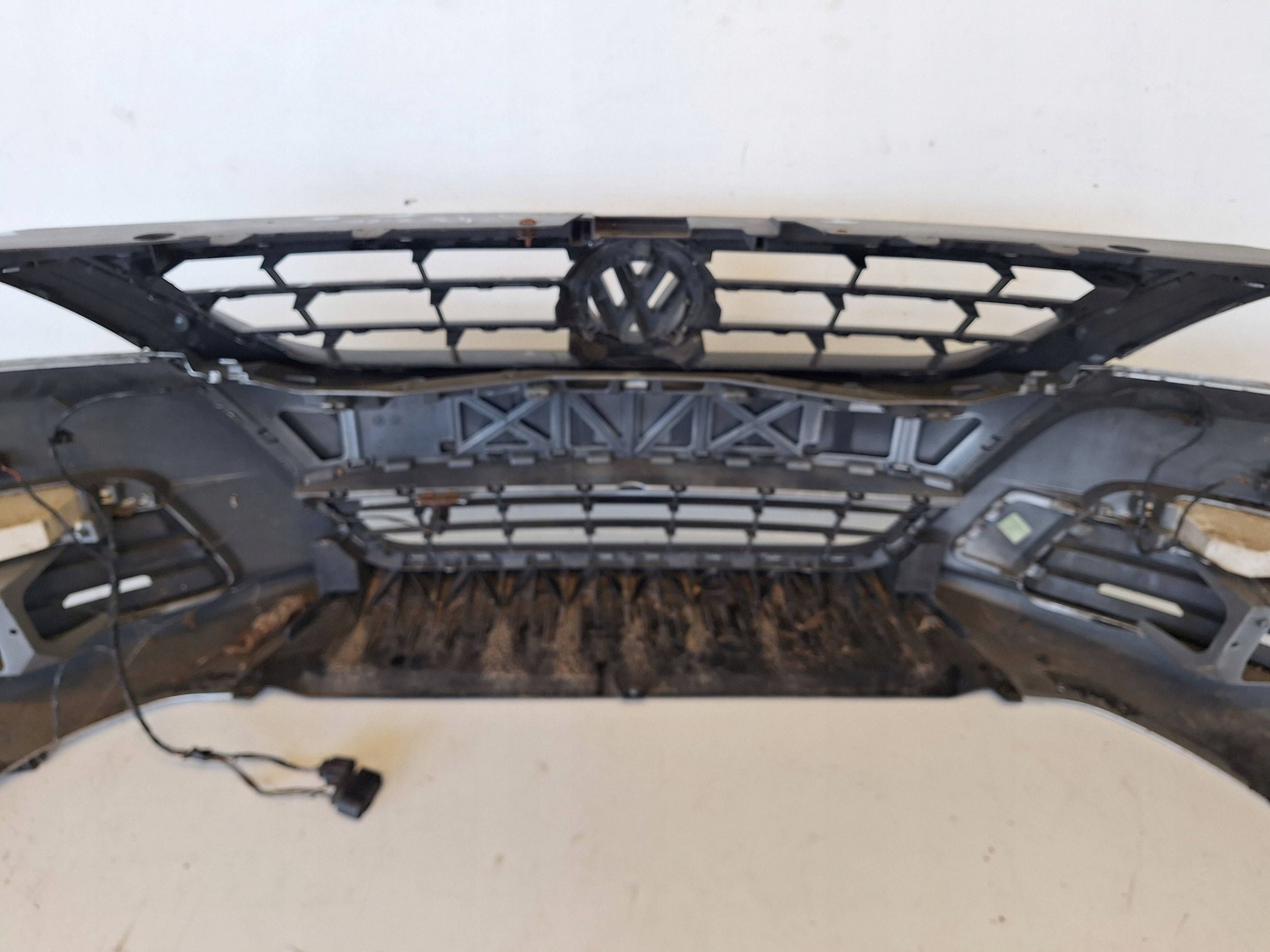 VOLKSWAGEN PASSAT CC 08-12 bumper + PDC 3C8807217