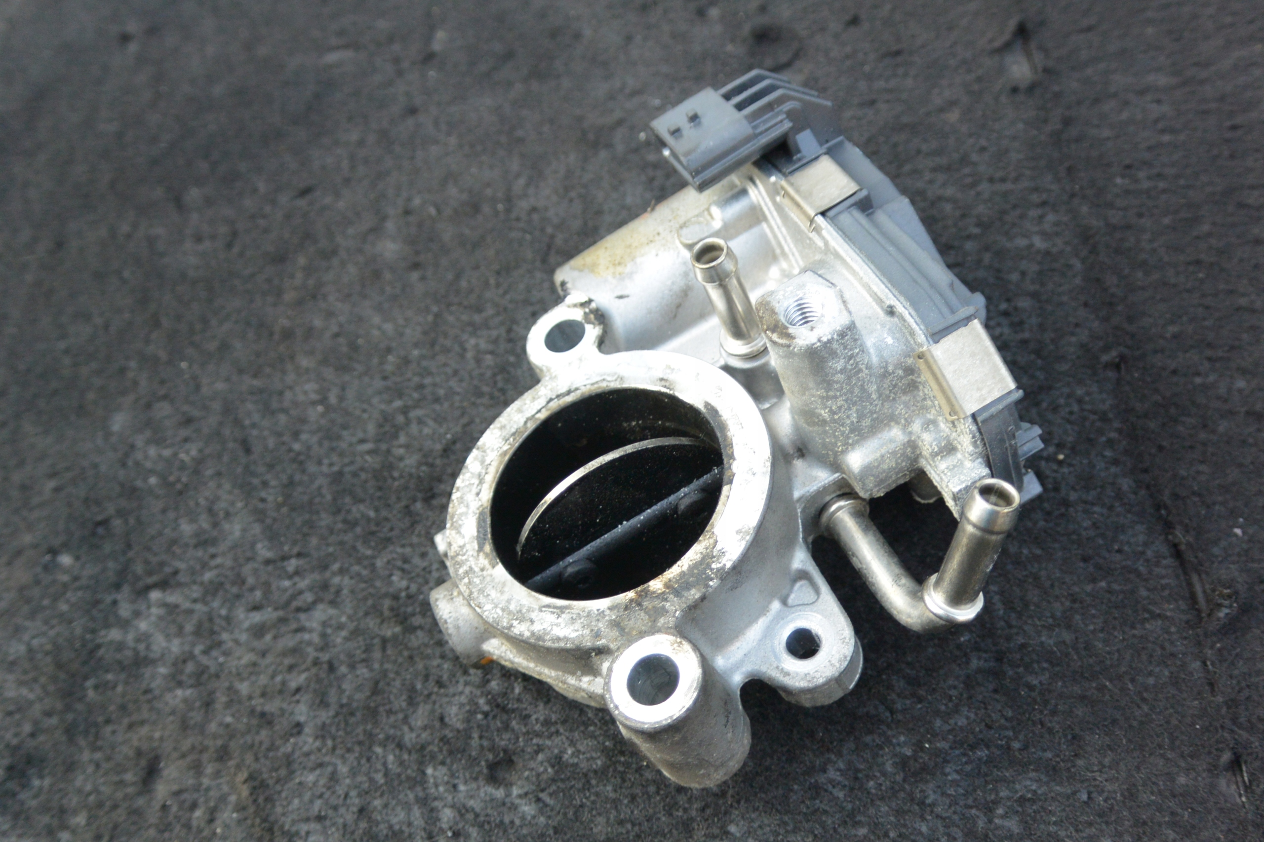 throttle flap air RENAULT TRAFIC 3 III TALENTO II 2.0 DCI