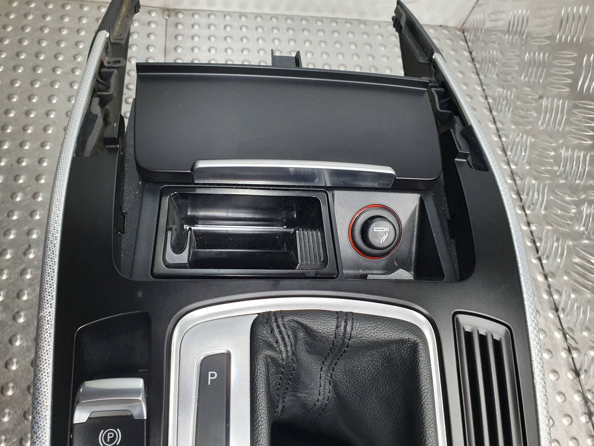 TUNEL central armrest POKRETLO IDRIVE 8K0864981D AUDI A4 B8 A5 8T