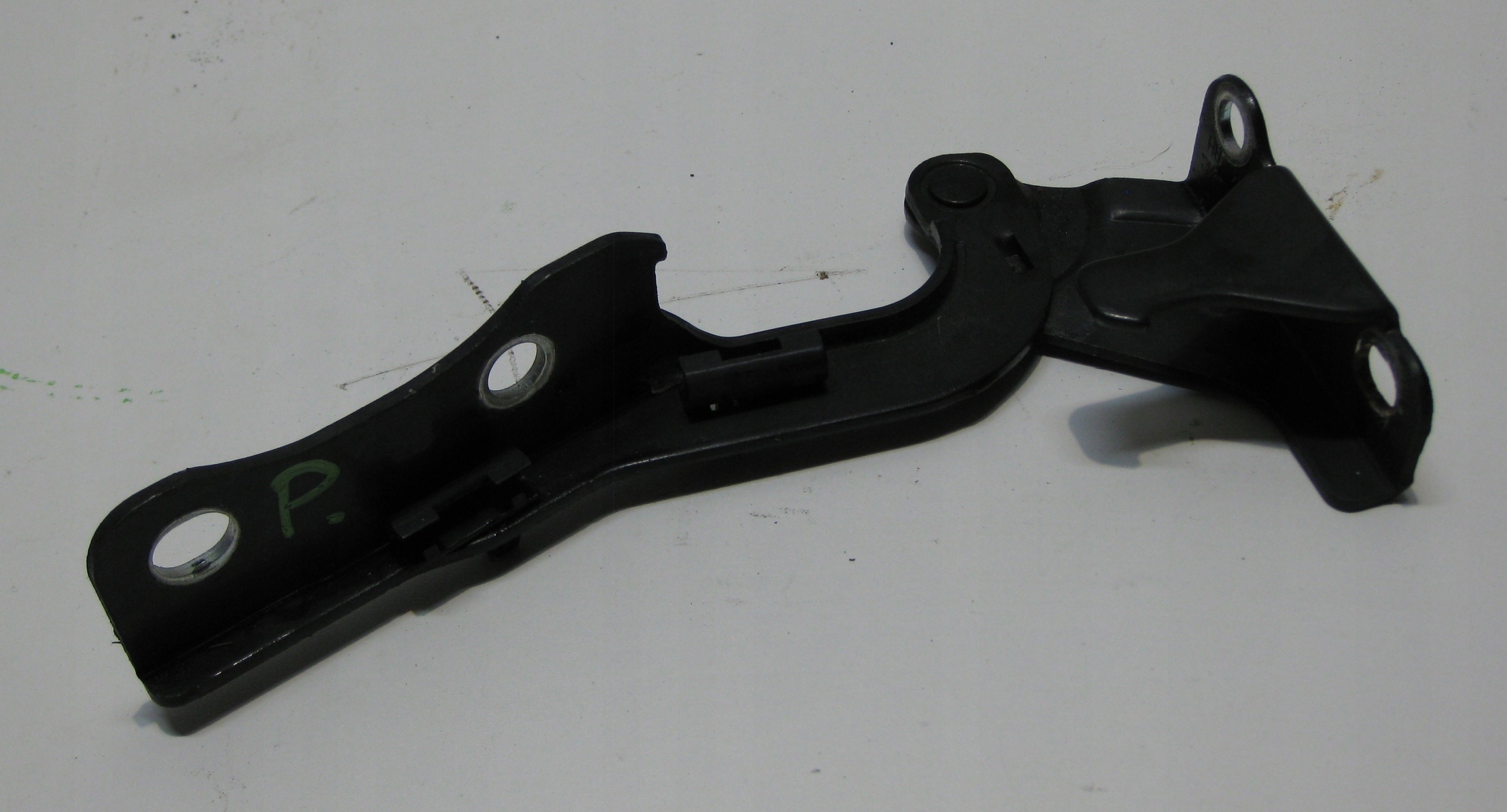 HYUNDAI TUCSON and 08R hinge bonnets right