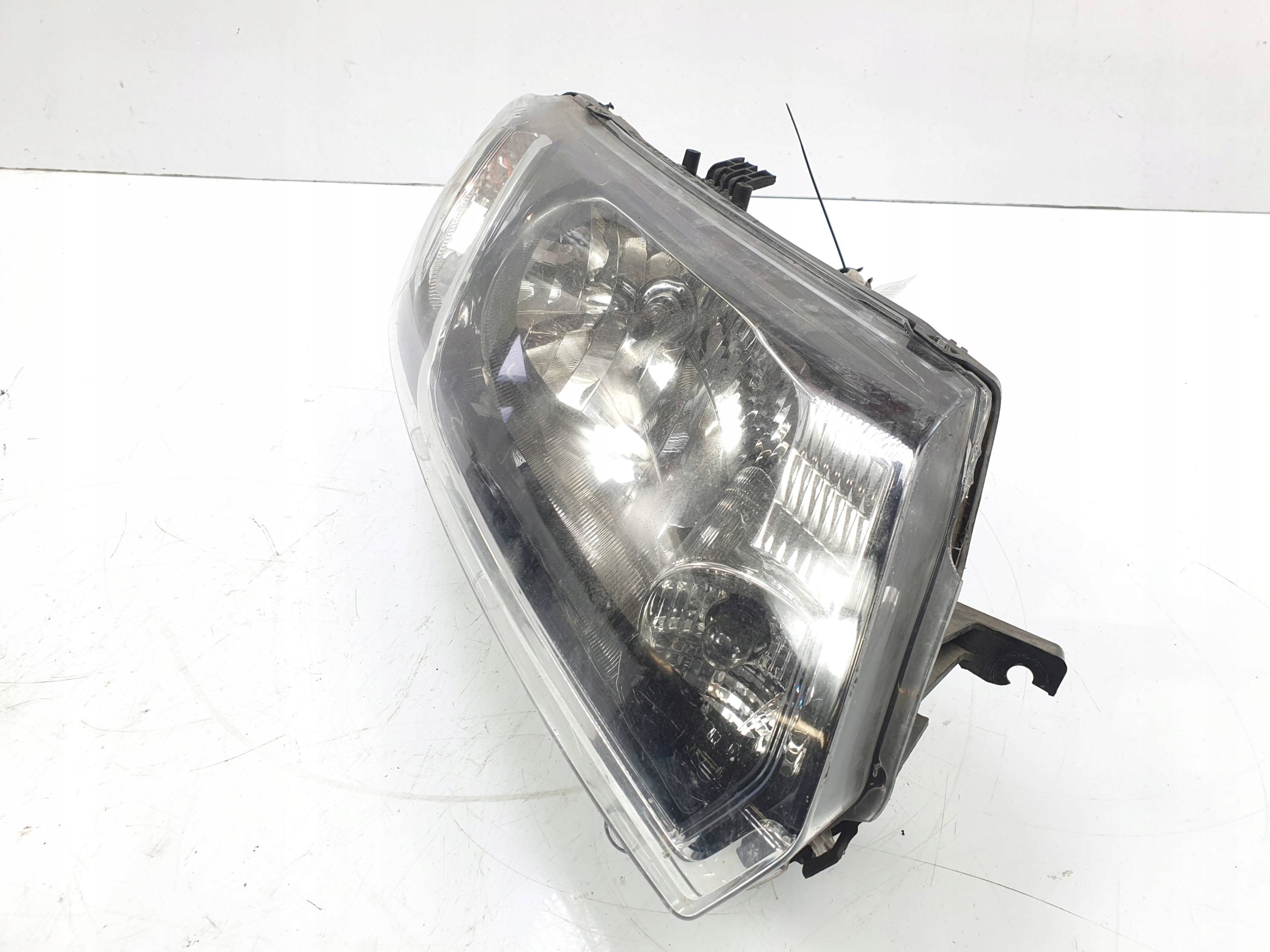 light left front 260107615R DACIA SANDERO II