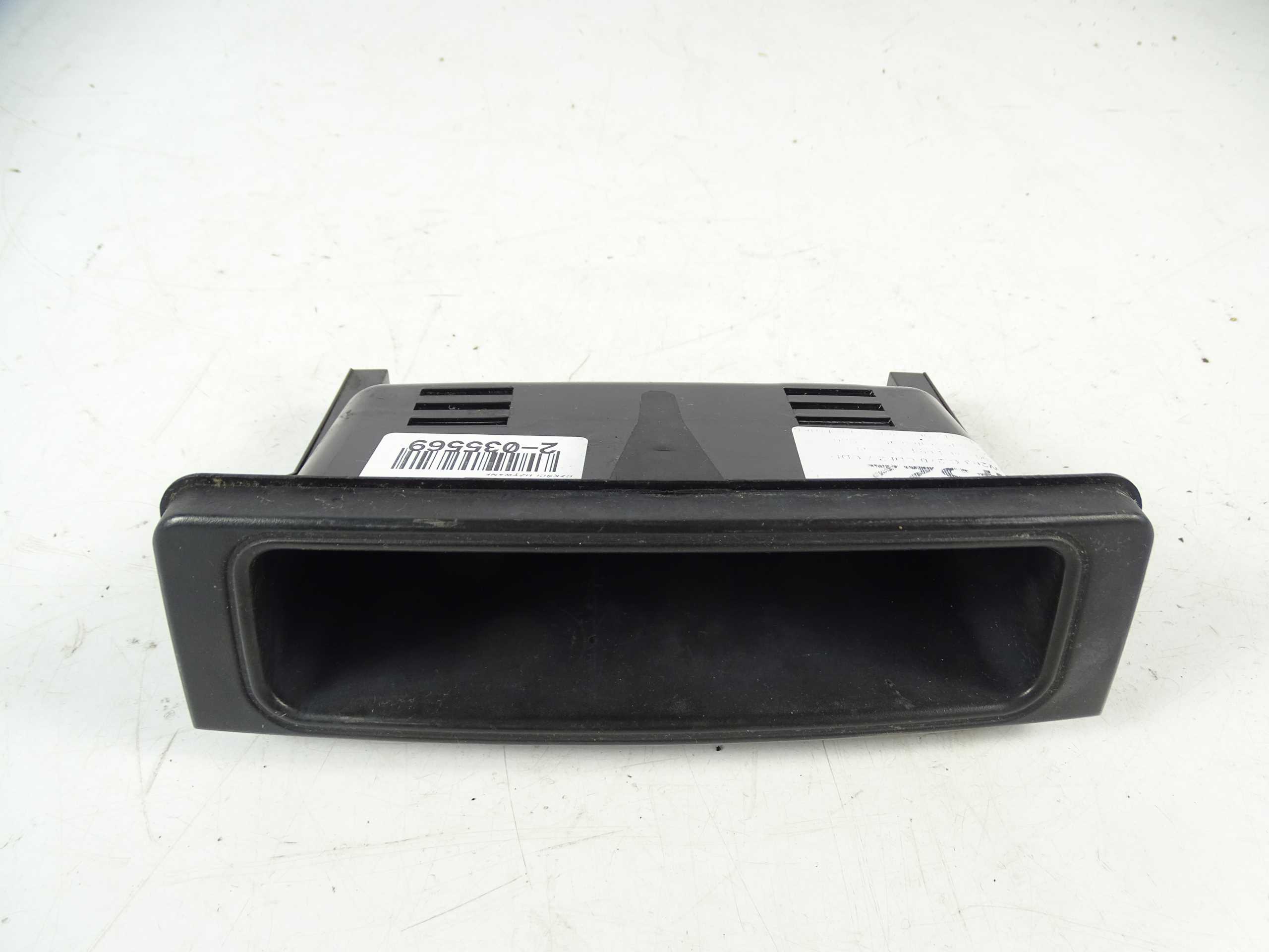 Mercedes W203 W209 W639 W463 SCHOWEK PÓŁKA POD RADIO A2036830291