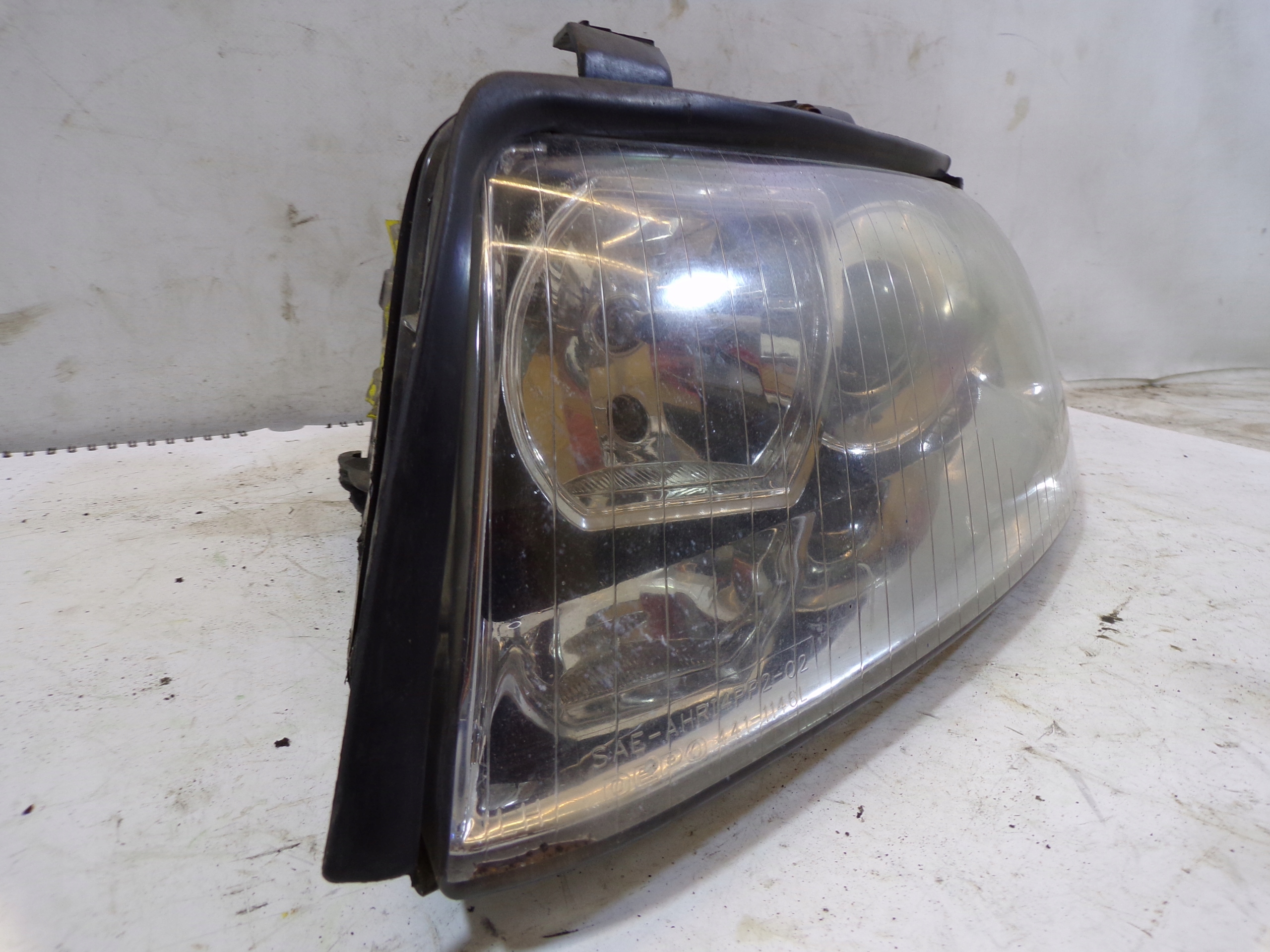 light front front left AUDI A4 B6