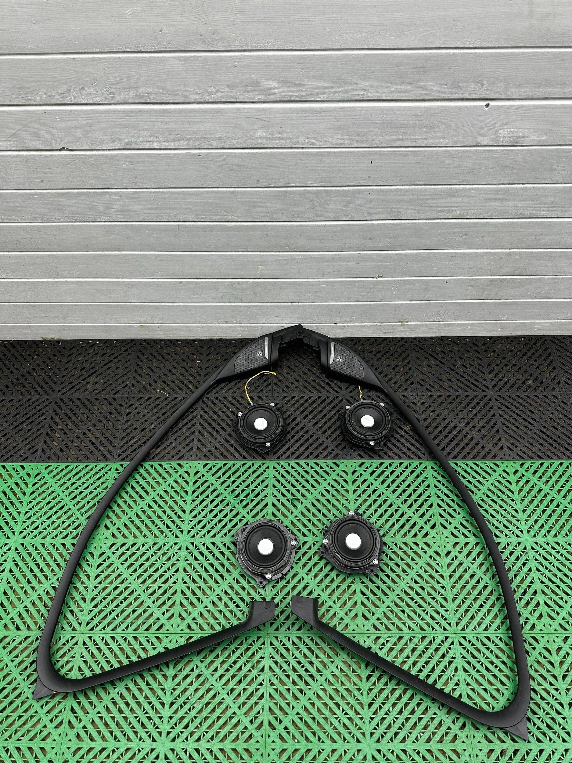 komplet glosnikow BMW 5 G30 G31 9364956