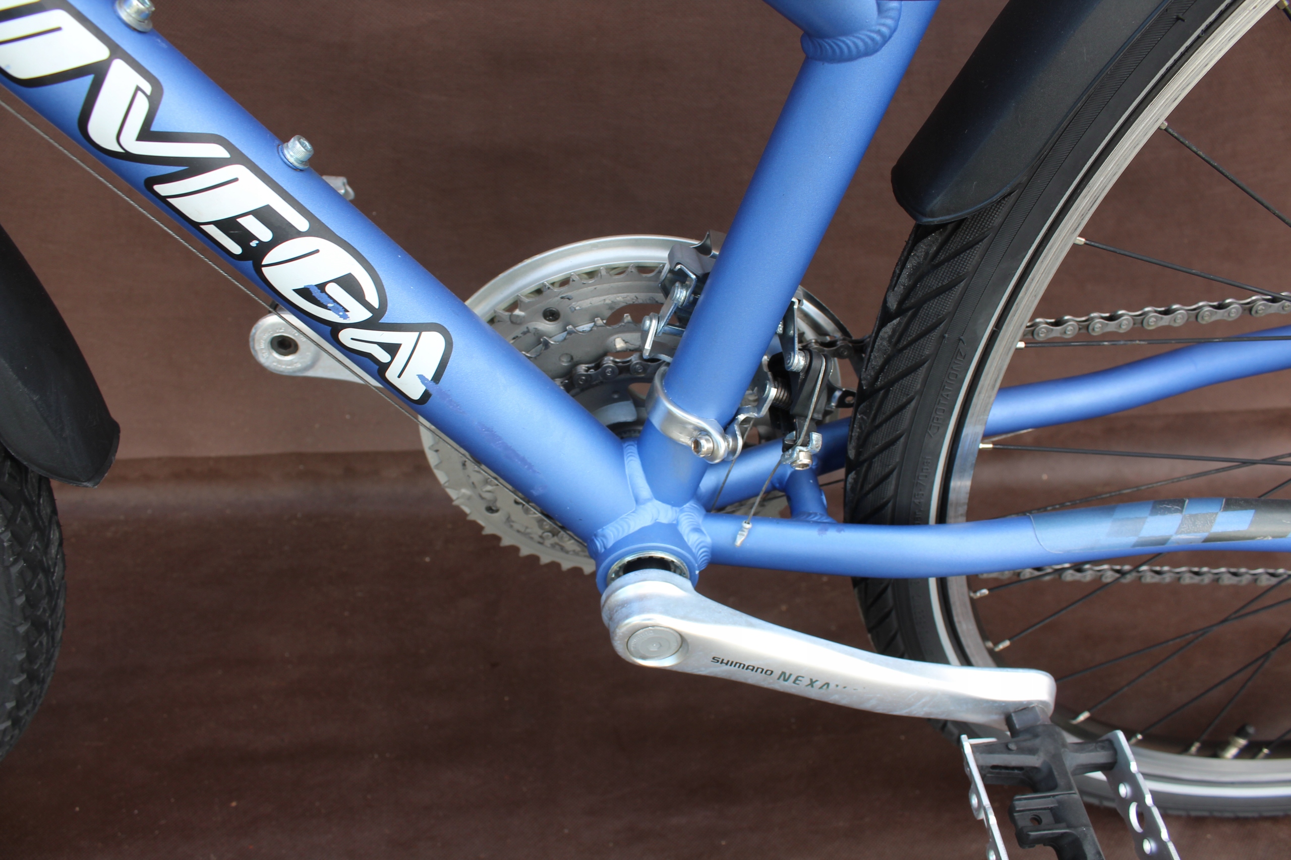 PIĘKNY ALU ROWER DAMSKI UNIVEGA KOŁA 28'' 24 BIEGI Hamulce V-brake