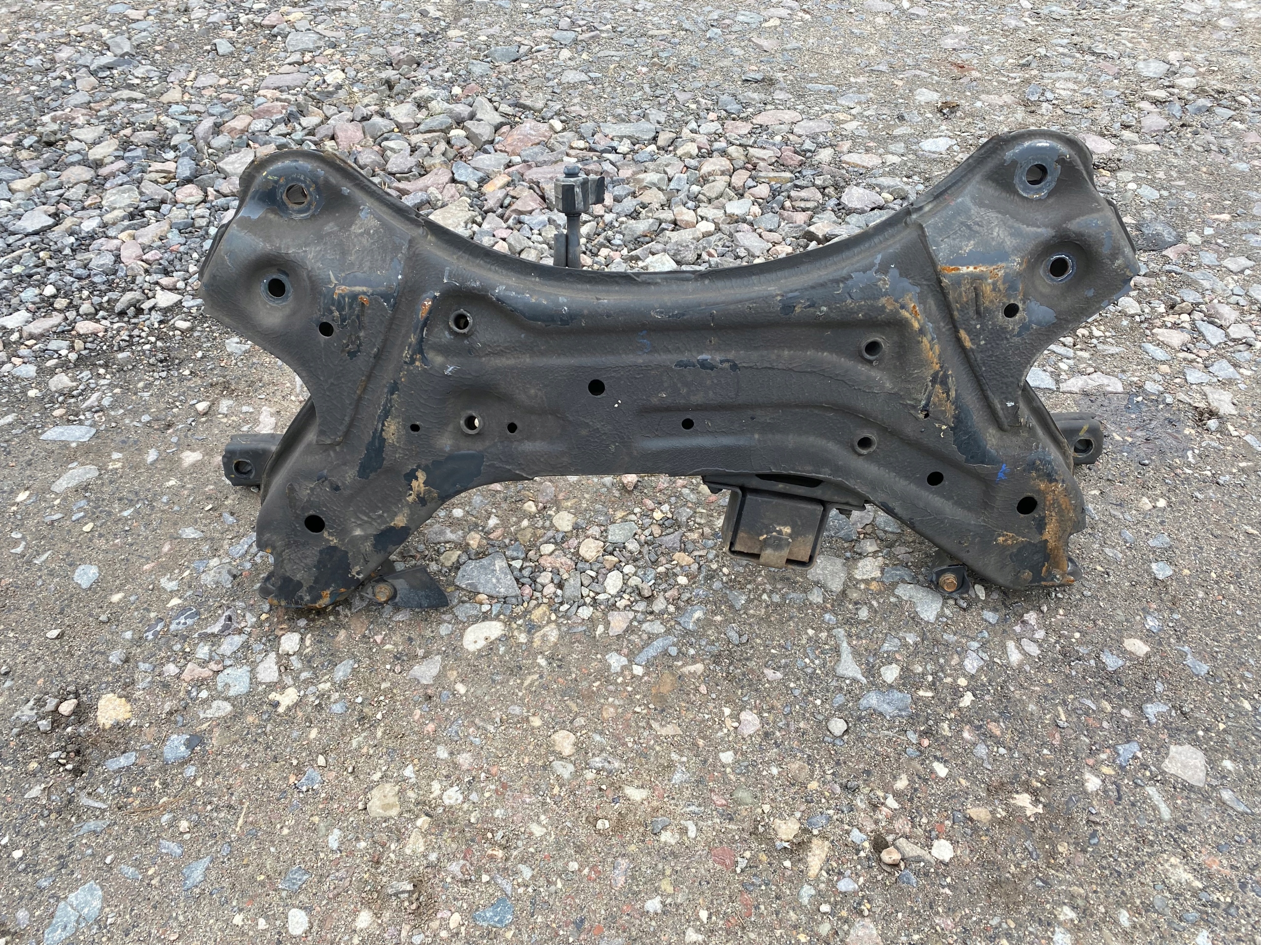 KIA SPORTAGE III axle beam subframe front sususpension