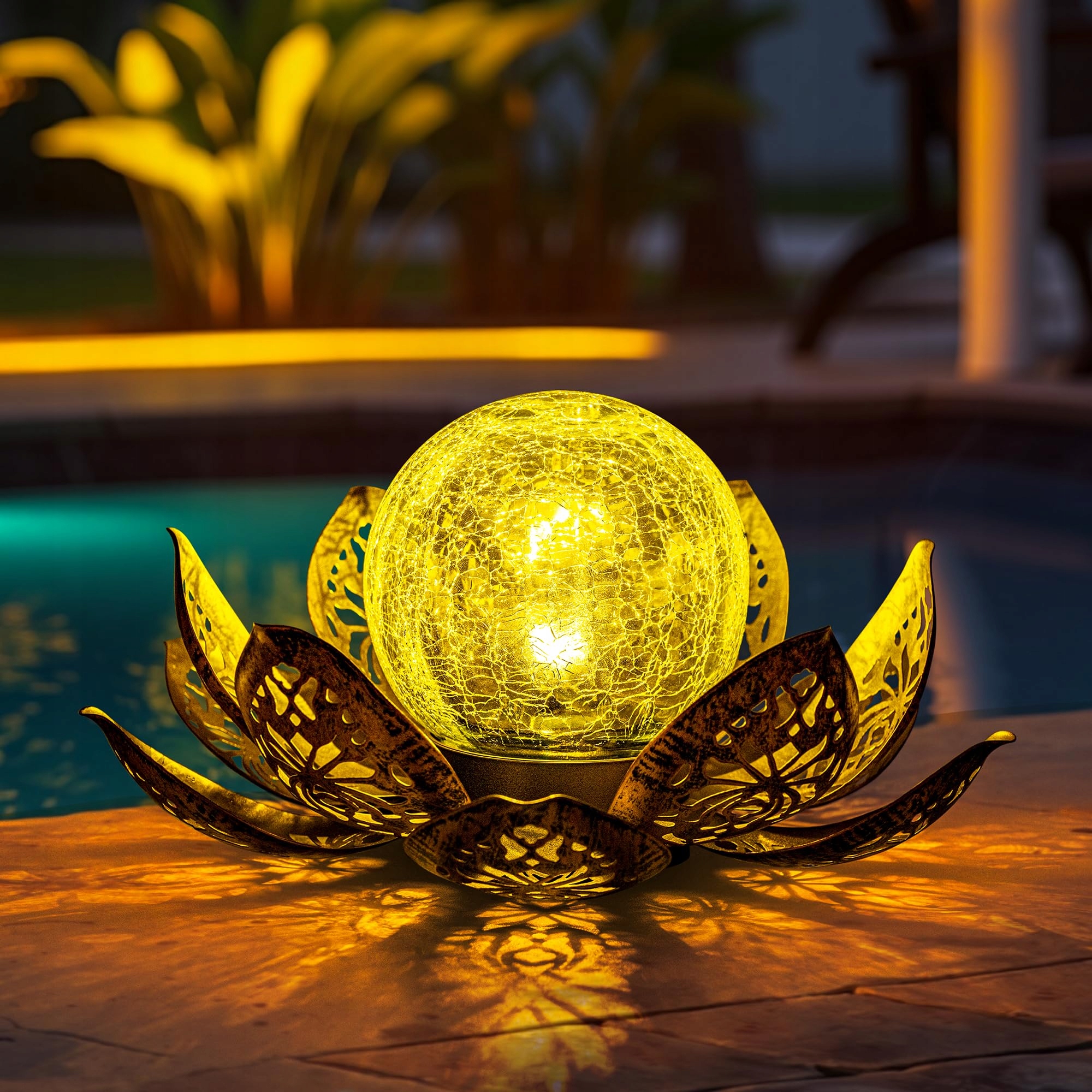 Gigalumi Solární lampy Lotus do zahrady IP44 Zlaté s vyřezávanými vločkami
