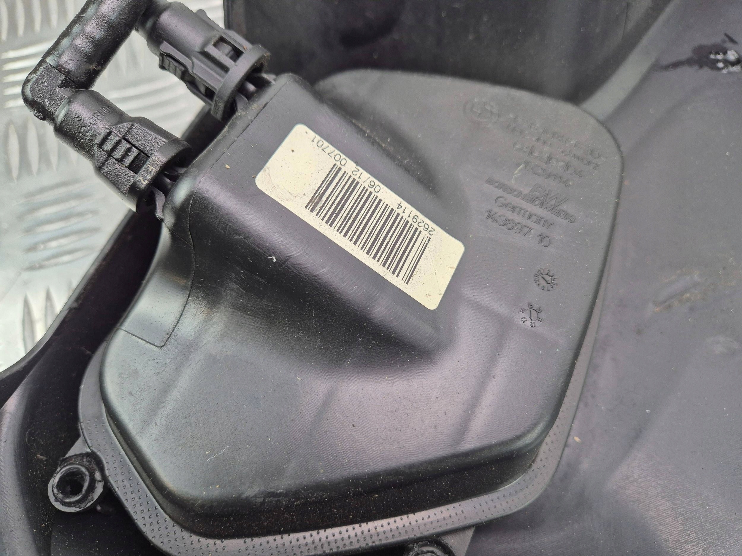 BMW X1 E84 xDrive 20i N20 motor cover 7589053