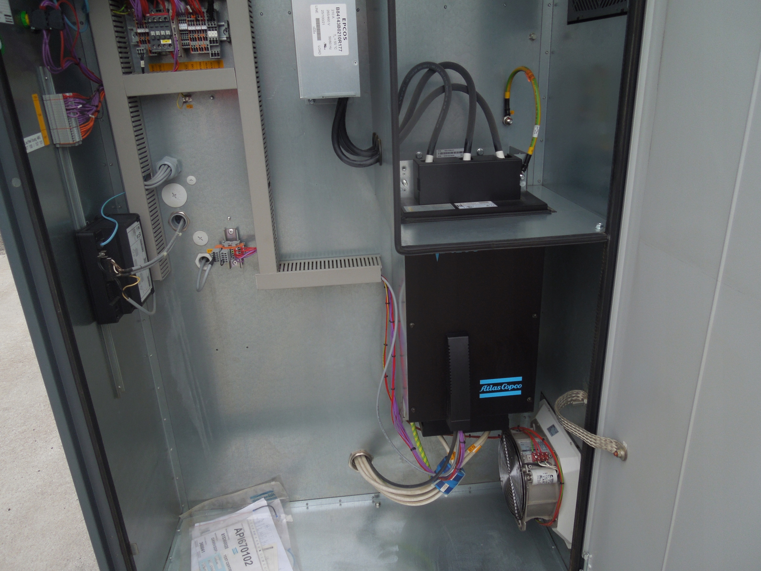 SPRĘŻARKA ŚRUBOWA ATLAS COPCO GA90VSD 90Kw 2016r Kod producenta GA