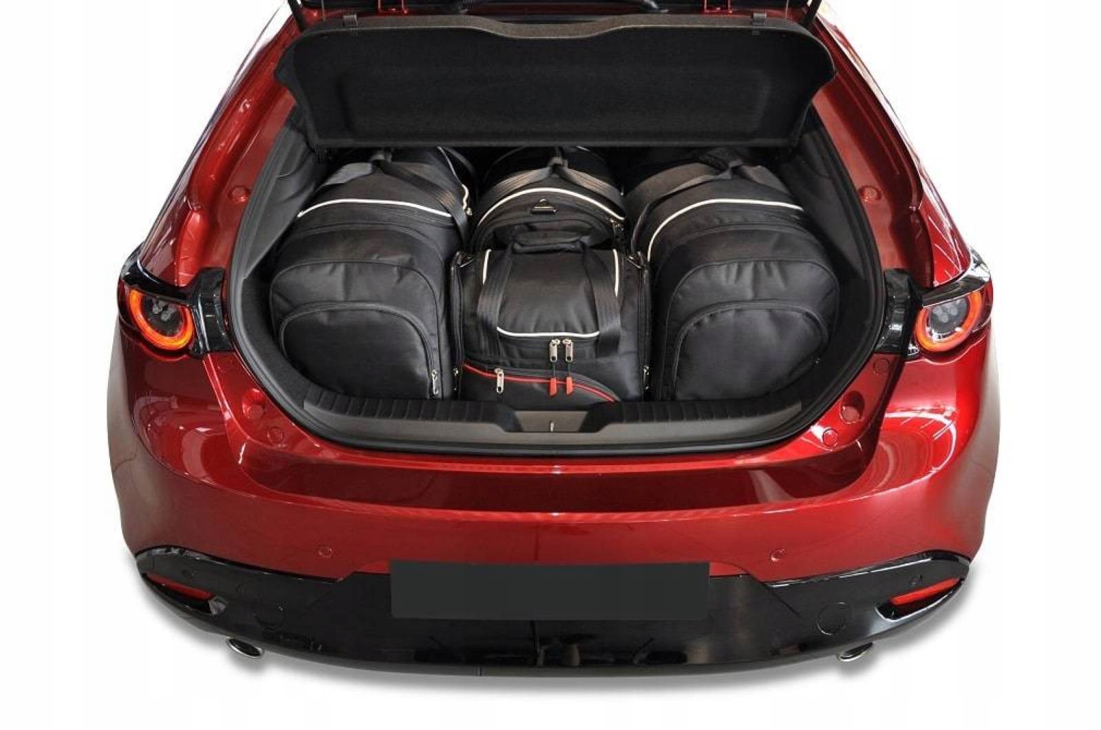 J&j Automotive Sada 4ks cestovných tašiek Aero pre Mazda 3 Hatchback 2018+