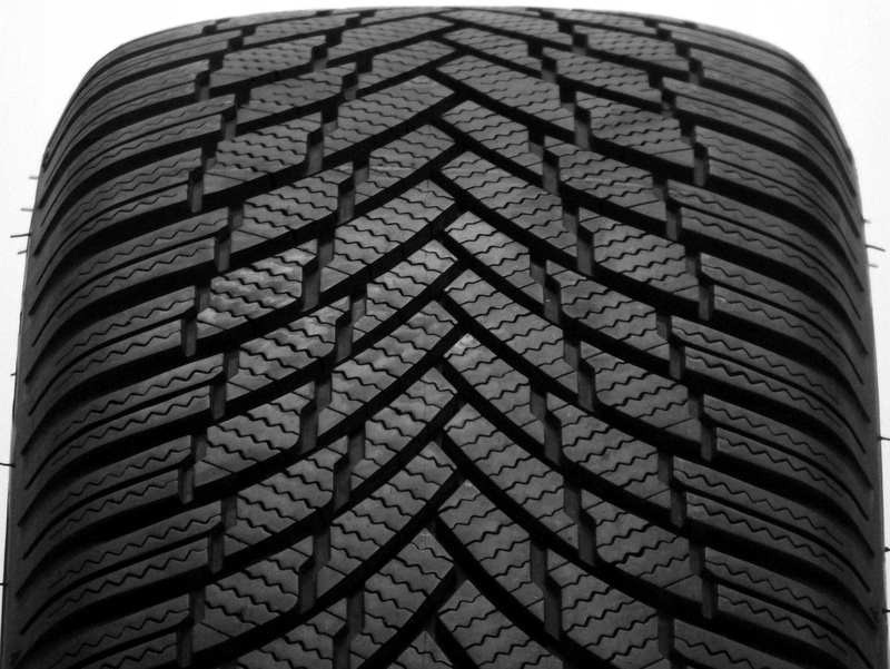 1Z 235 60R18 Firestone Winterhawk 4 107H 3621 8 2 EPREL code 383041