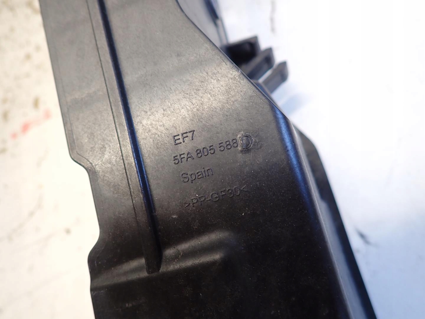 support panel for radiators pillar SEAT LEON IV 2020- 5FA805588D