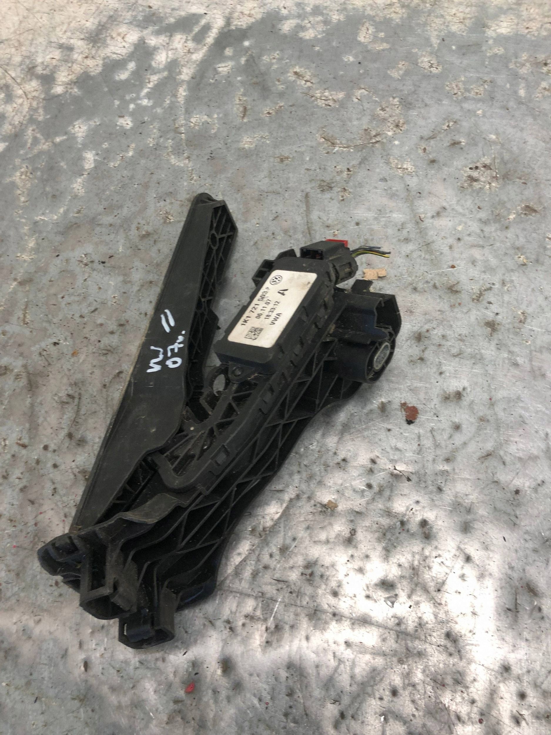 accelerator pedal VW 1K1721503P
