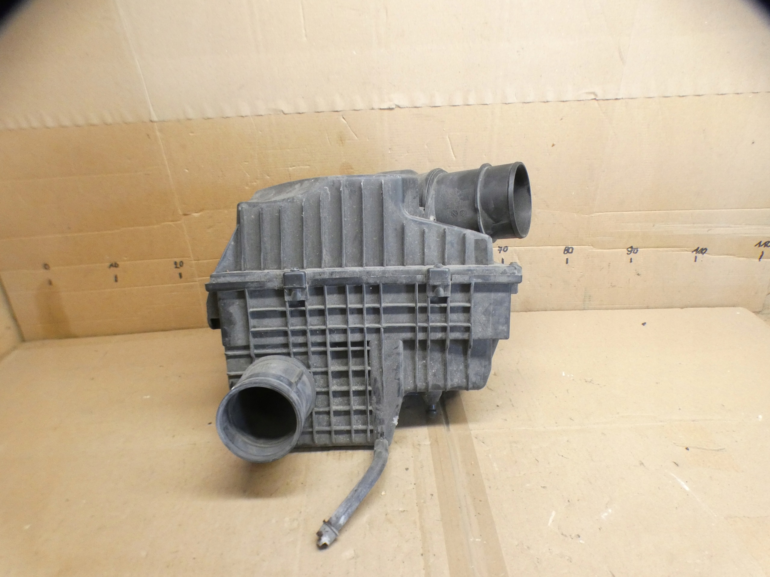 RENAULT MASTER III 2.3 dCi LIFT Gehäuse filter luft 165008632R