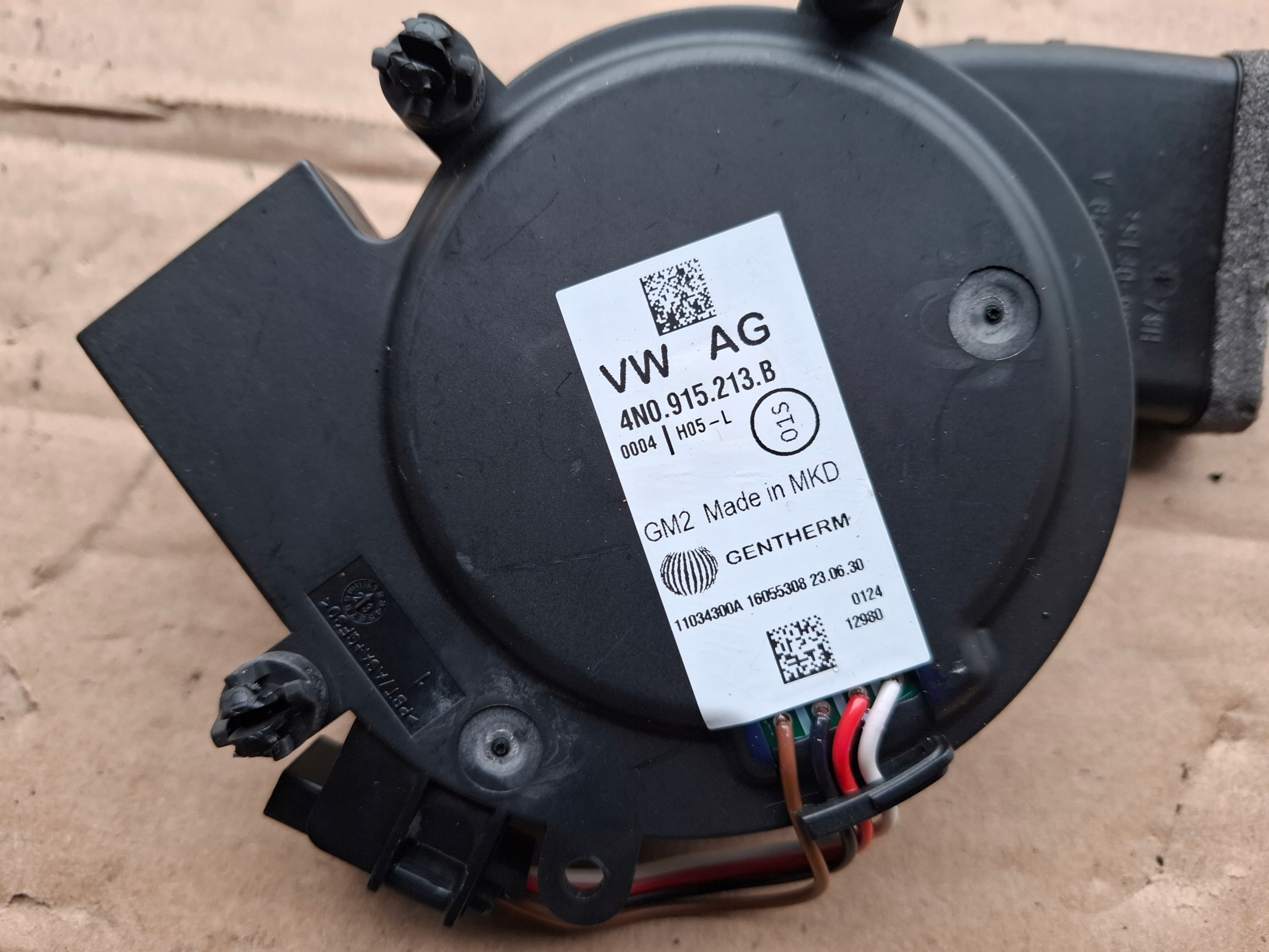 AUDI A8 D5 ventilátor KOMPUTERA 4N0915213B