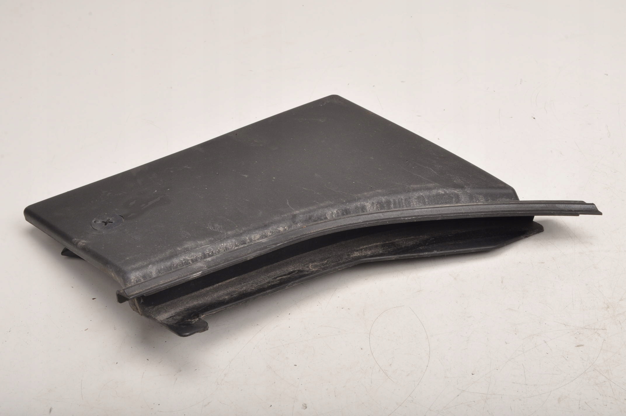 VOLVO S60 II V60 POKRYWA DEKIEL AKUMULATORA 31202084 Jakość części (zgodnie z GVO) O - oryginał z logo producenta pojazdu (OE)