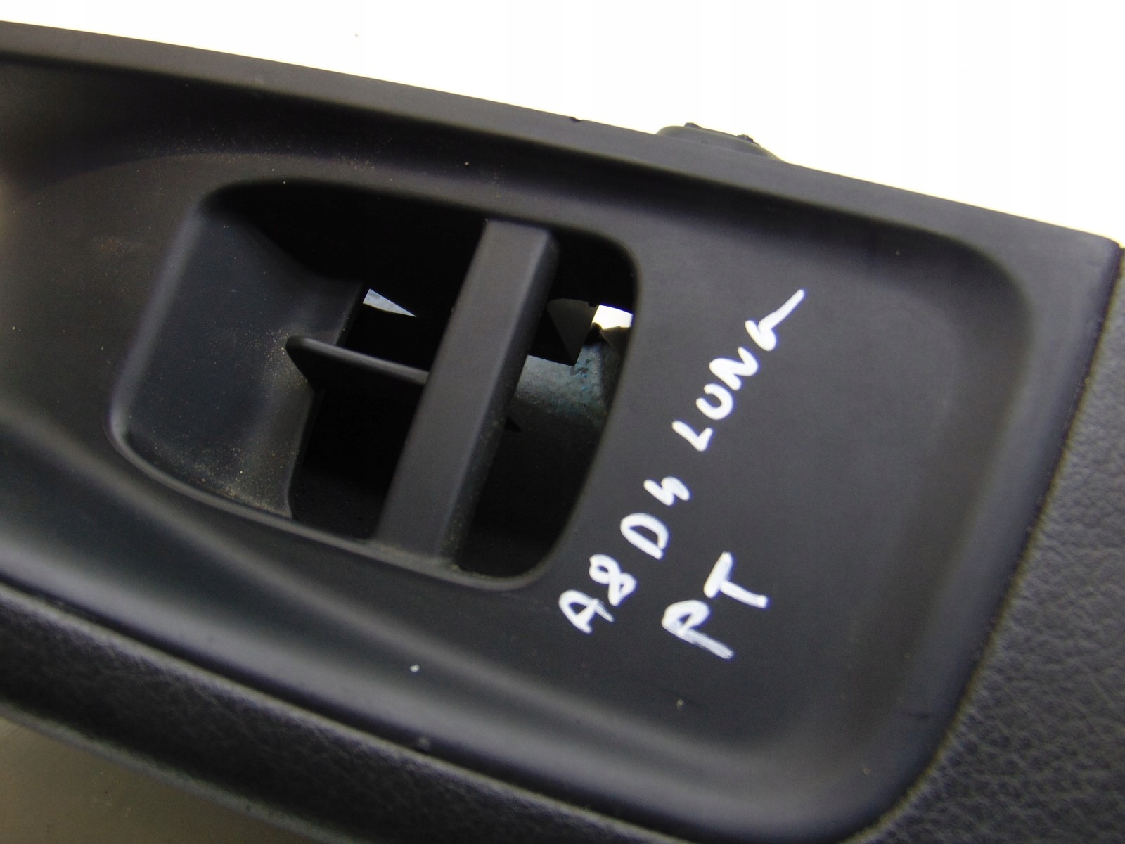 armrest door right rear part AUDI A8 D4 4H0867374