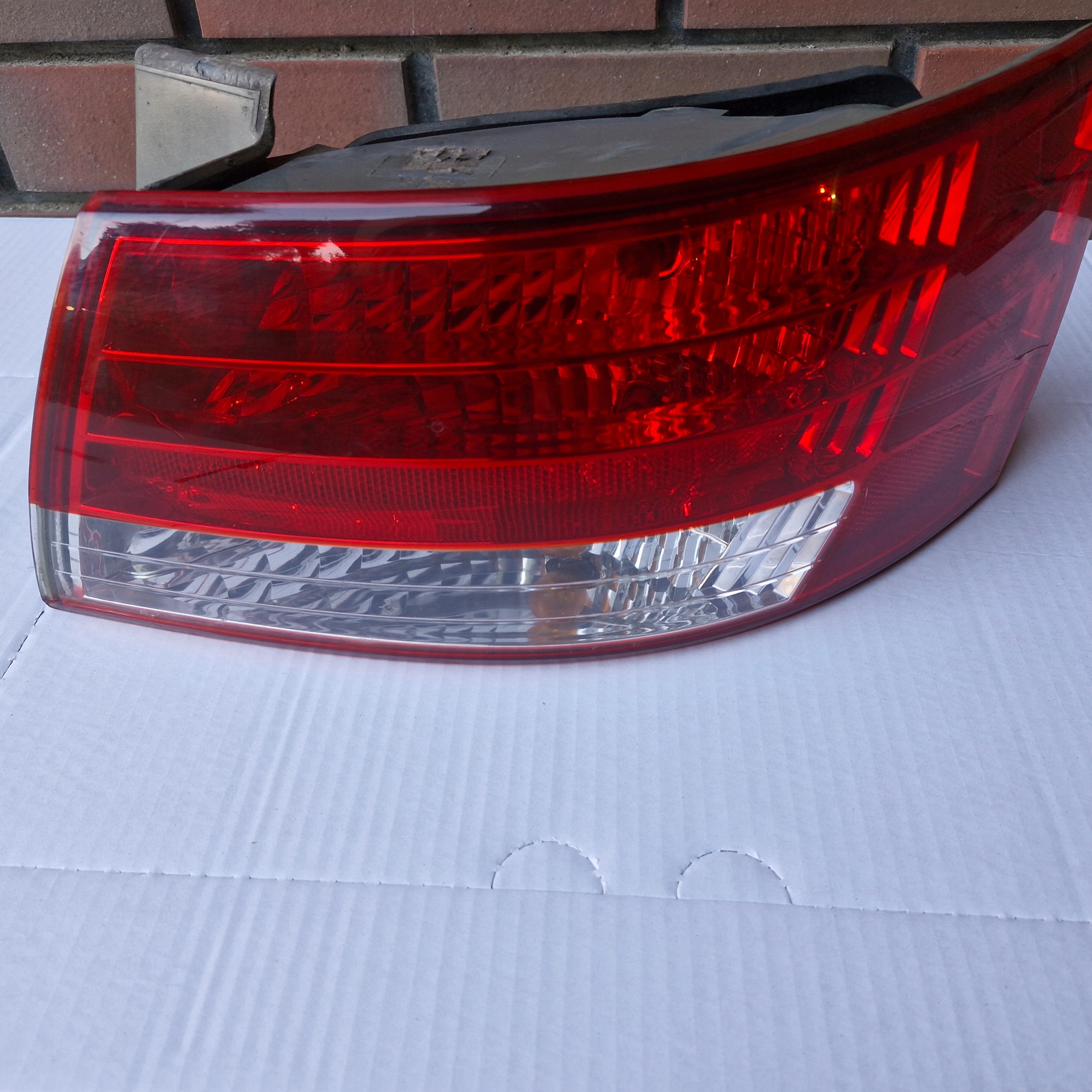 Hyundai SONATA V фонарь правый