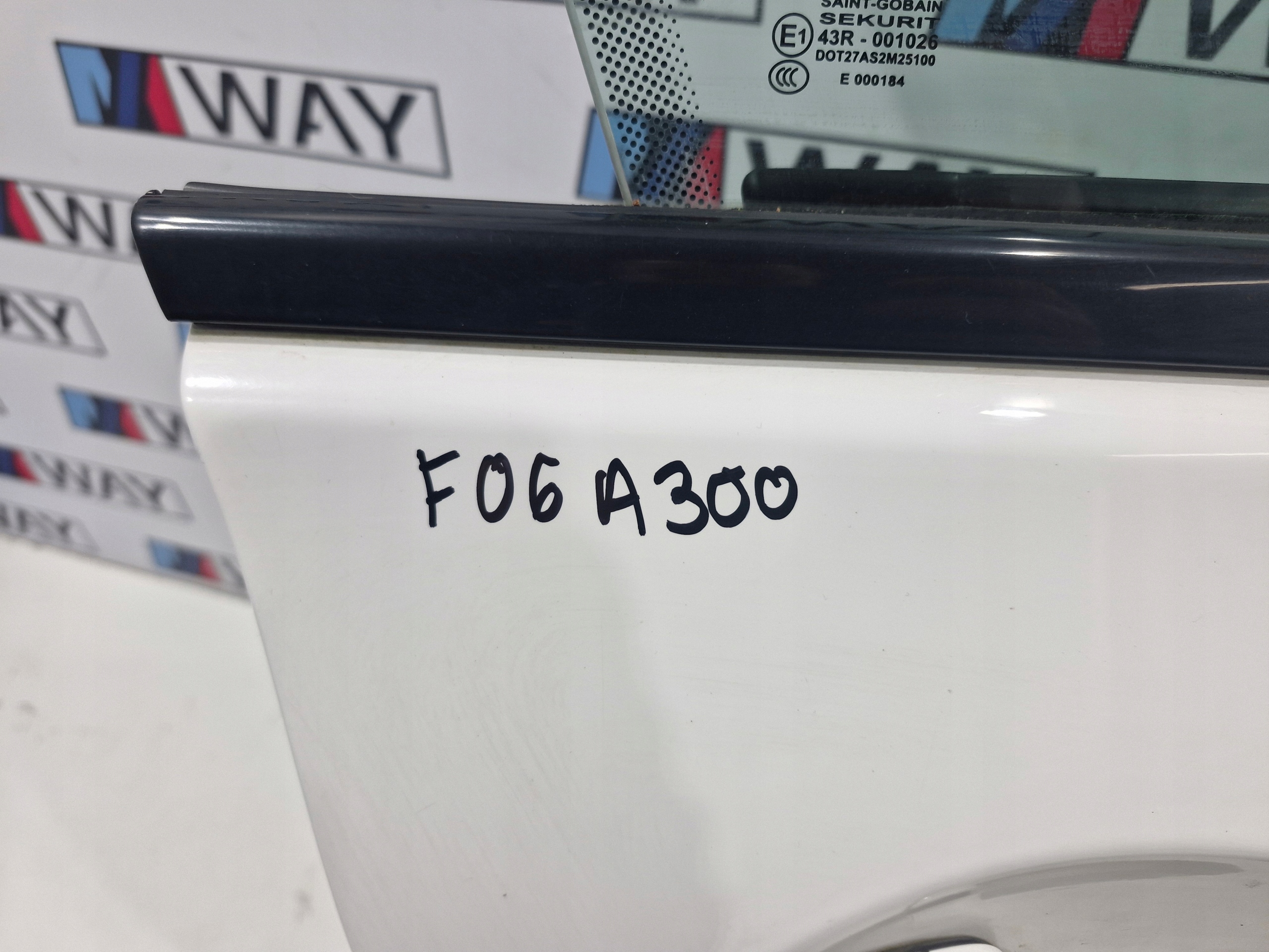 BMW 6 F06 door right front front right A300 ALPINWEISS complete