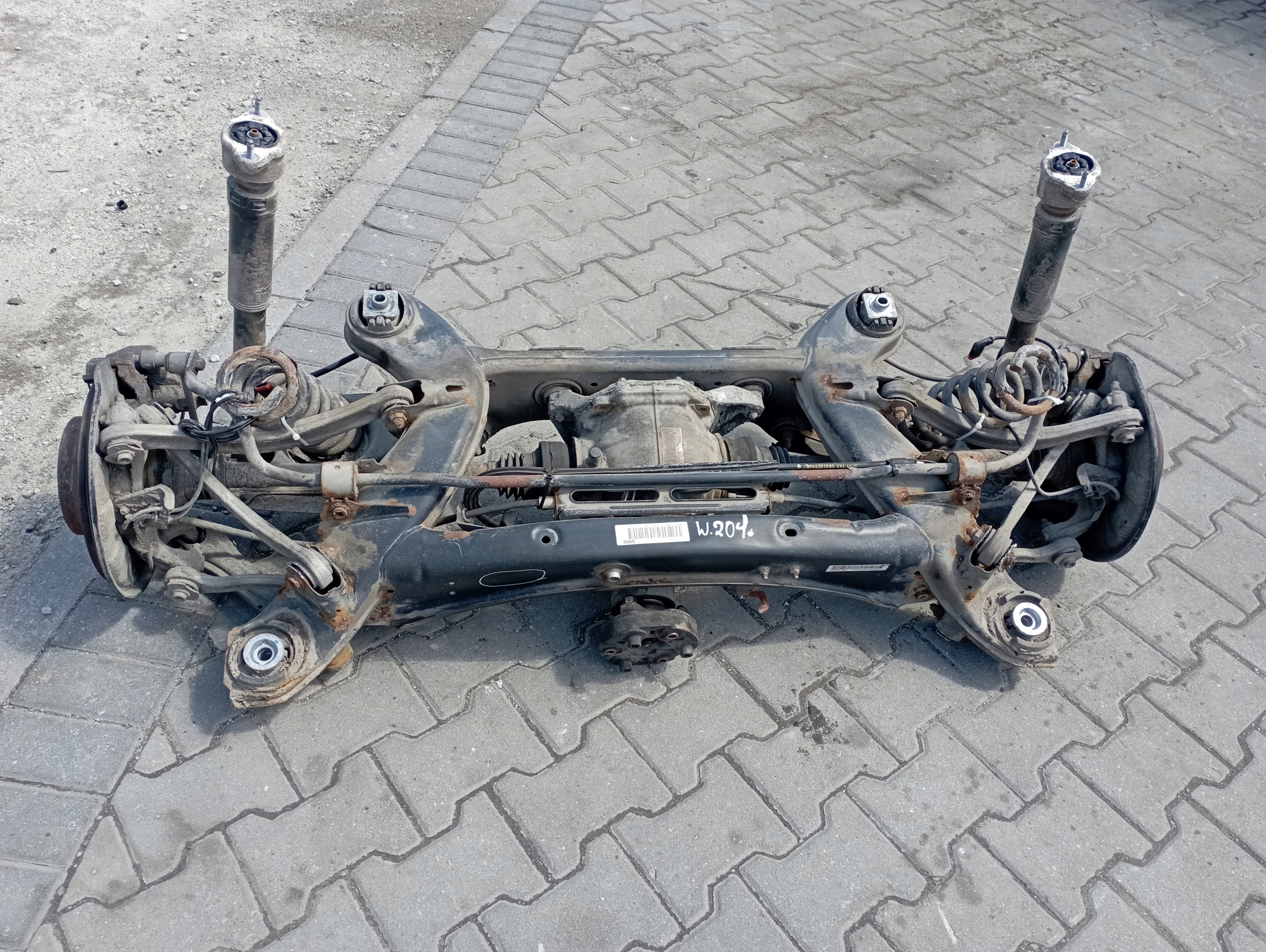 MERCEDES W204 ZAWIESZENIE BELKA TYŁ TYLNE MOST