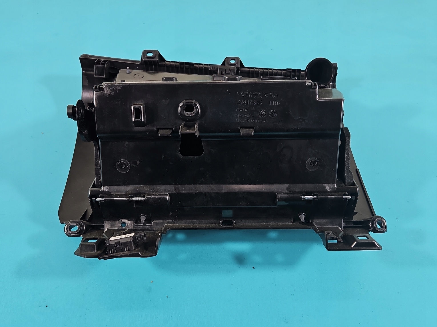 бардачок пассажира volvo V90 S90 II европа