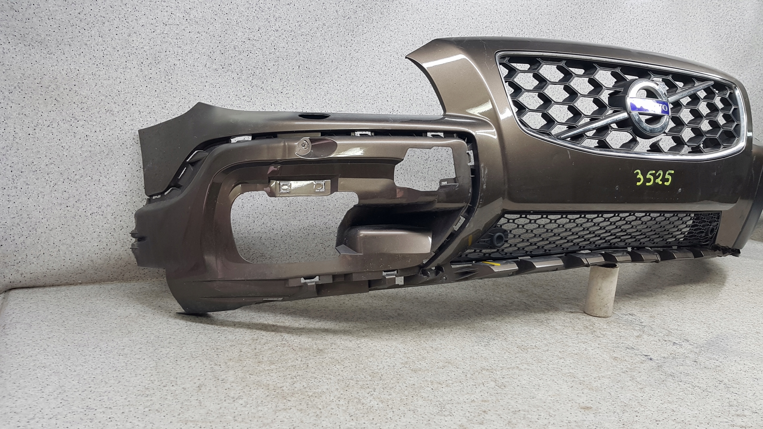 VOLVO XC70 XC 70 CROSSCOUNTRY 2007 - bumper front 3525