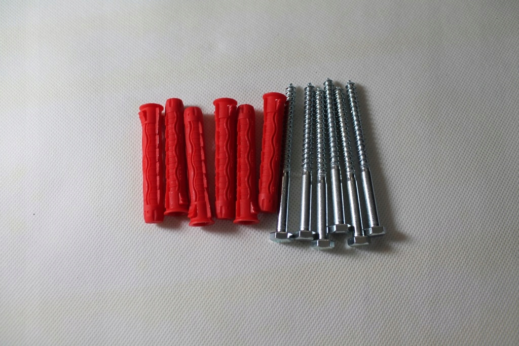 WIESZAK POLSKI REGAŁ 4 OPONY KOŁA FELGI 140kg EAN (GTIN) 5906745414230