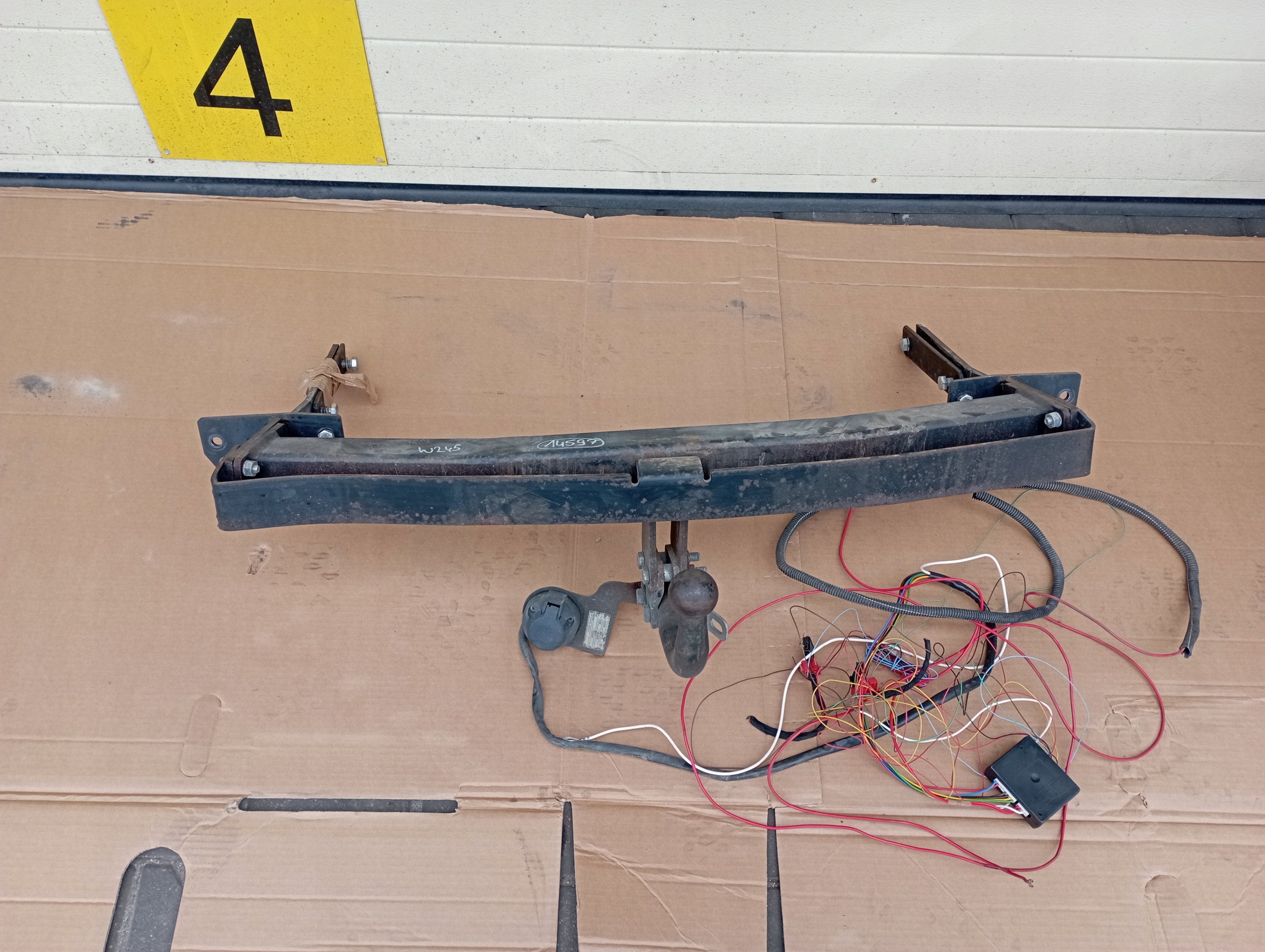 MERCEDES W245 BELKA HAK HOLOWNICZY MODUŁ