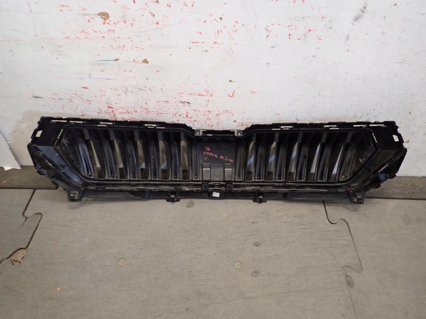 Grill SKODA KAROQ LIFT 2021- 57A853653G