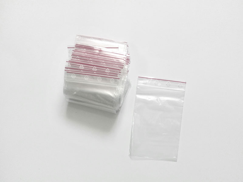 

Woreczki torebki strunowe 70x100mm 100szt.