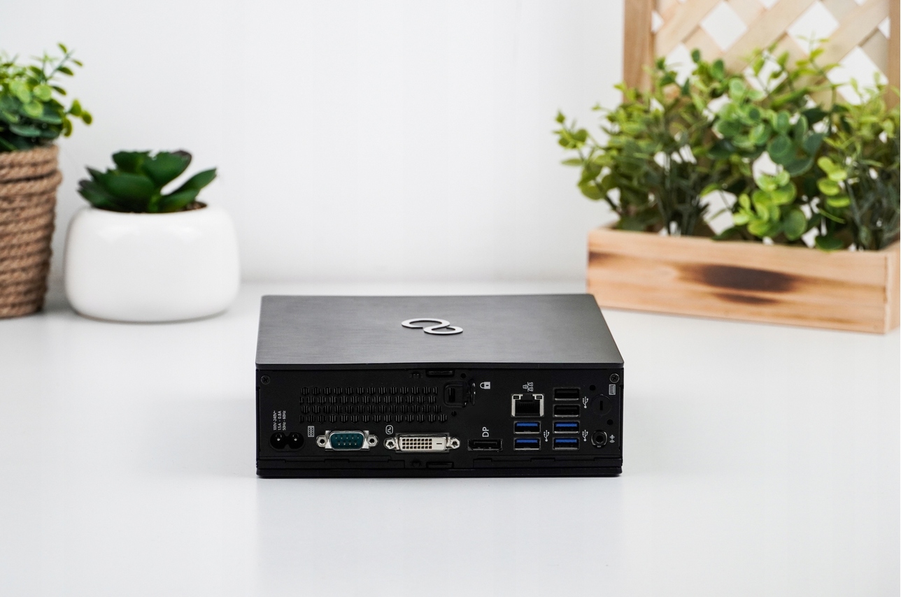 MOCNY Mini PC Fujitsu Q556 Tiny 8GB 256GB SSD Win11 DVD WIFI Typ dysku twardego SSD