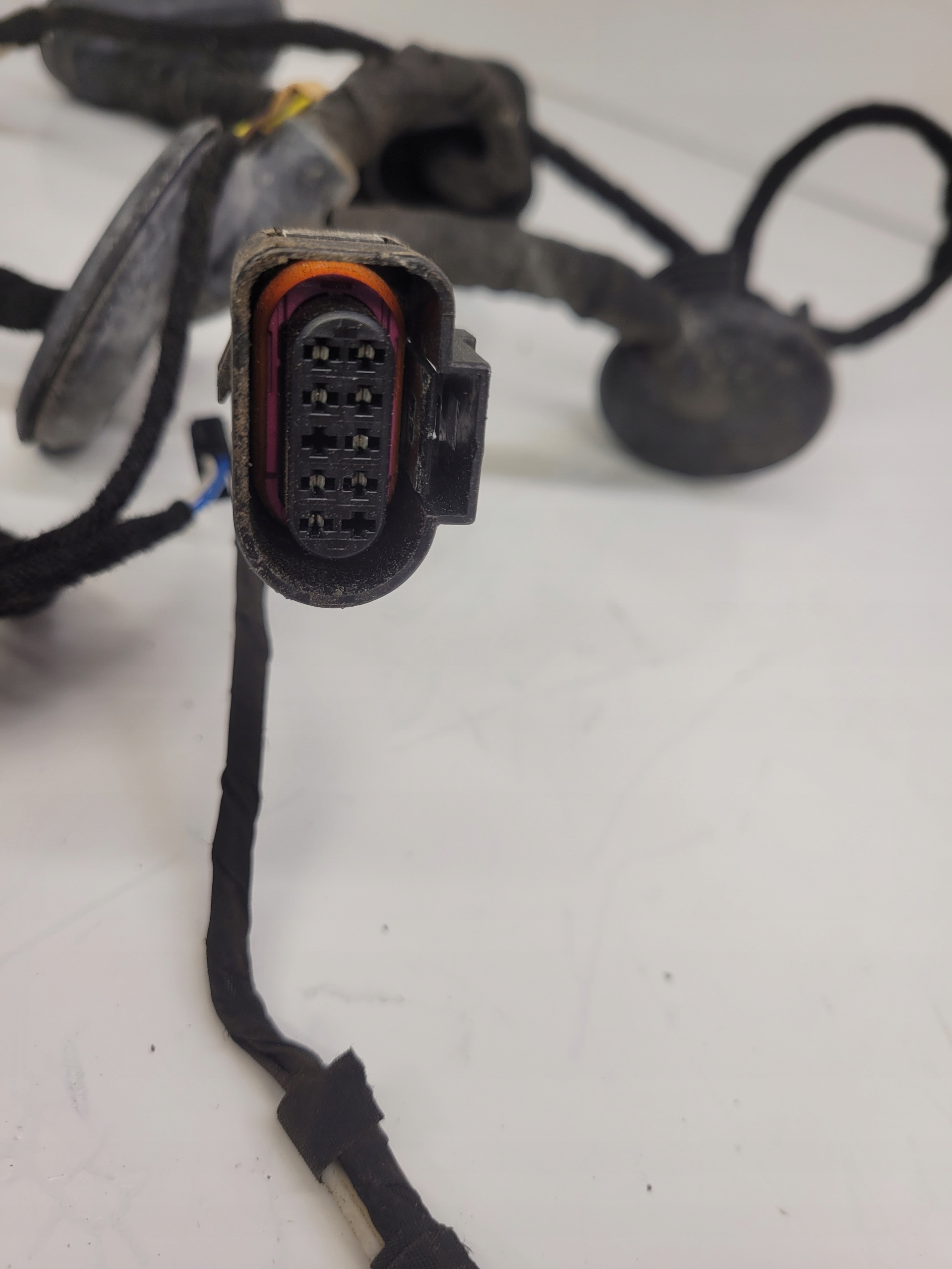 bundle door left rear part AUDI Q7 4L0971687L KEYLESS