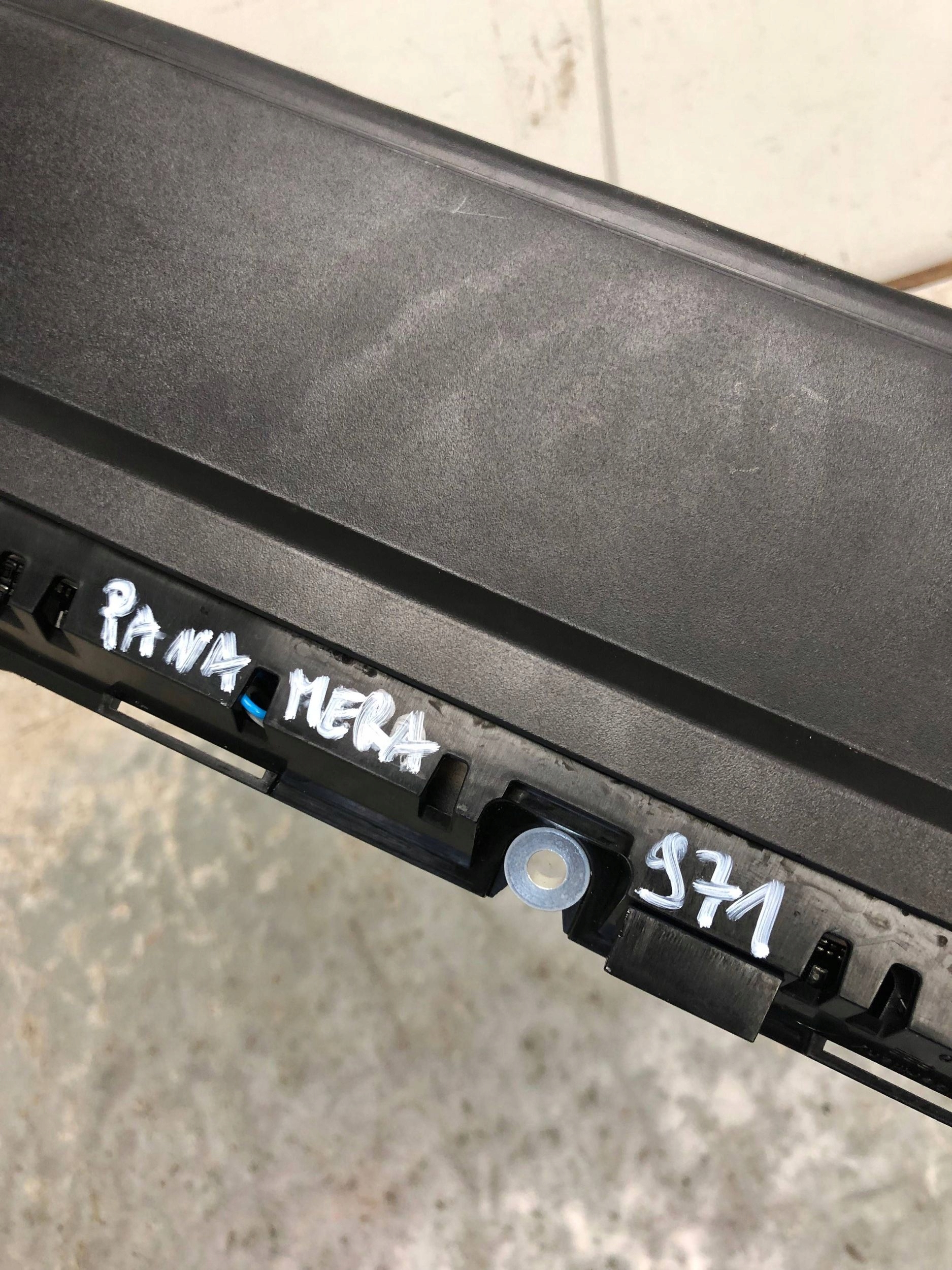 TRZECIE light STOP PORSCHE PANAMERA 971