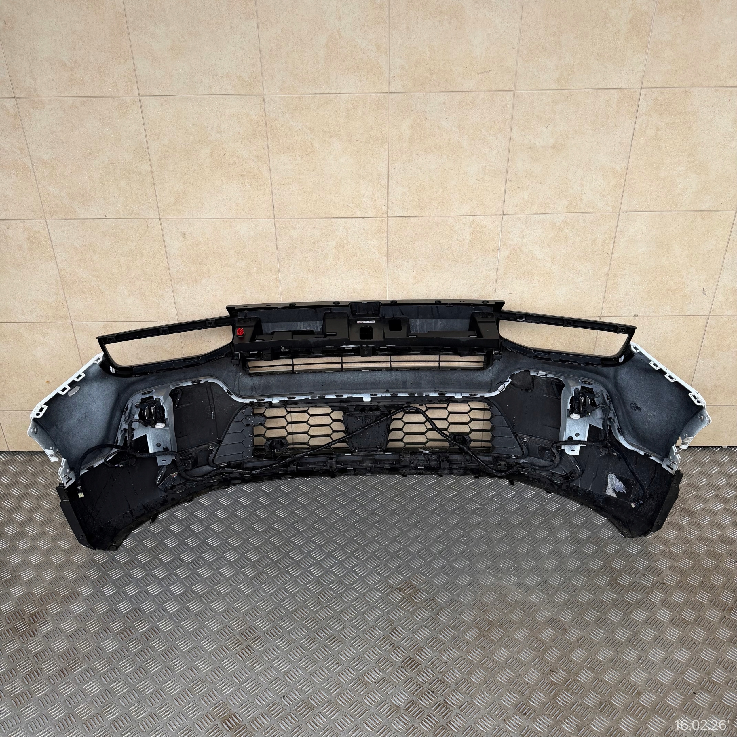 front bumper complete JEEP AVENGER 2023 ROK 4 PDC