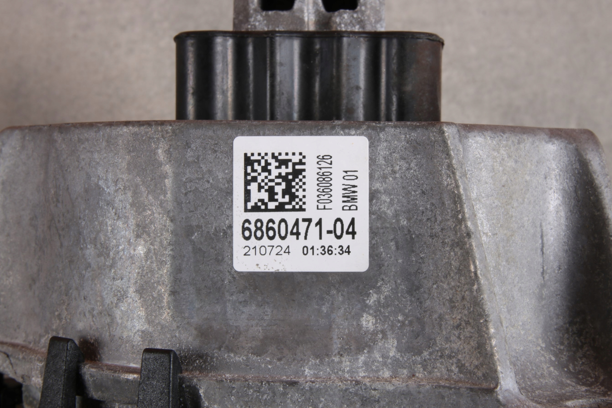 BMW G15 G20 G21 G30 G31 X3 G01 B58 B58C B58D engine mount left 6860471