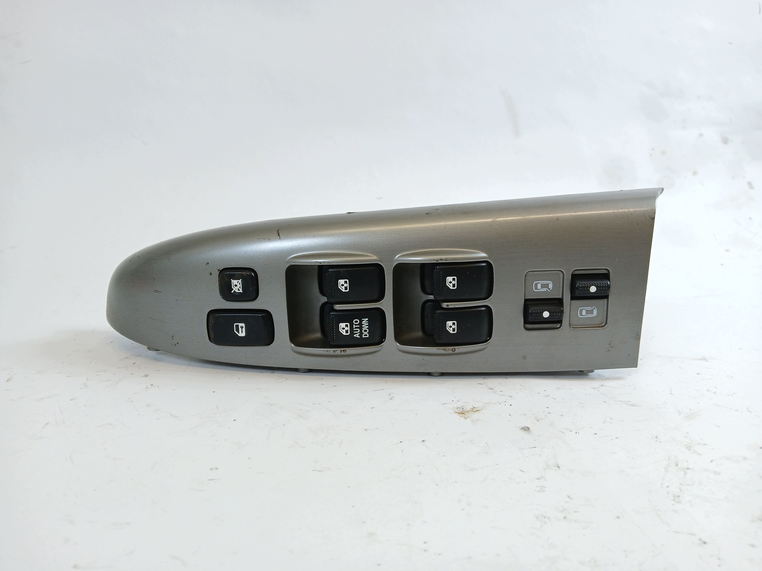 KIA CARNIVAL II PANEL okna levý předek 93570-4D1200T