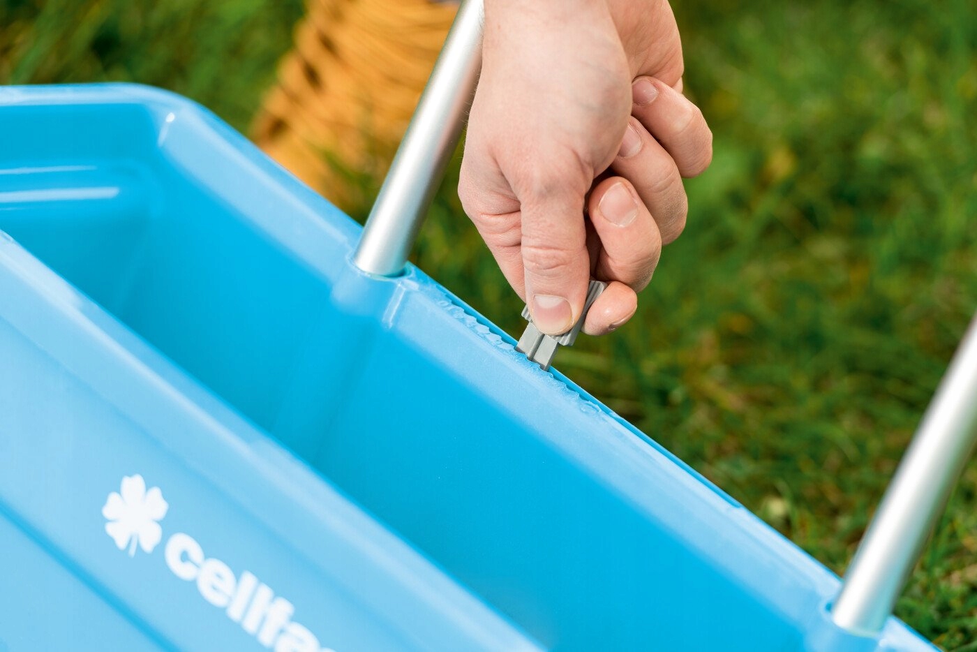 Siewnik uniwersalny CELLFAST 12L 45cm 42-205 Seria 42-205