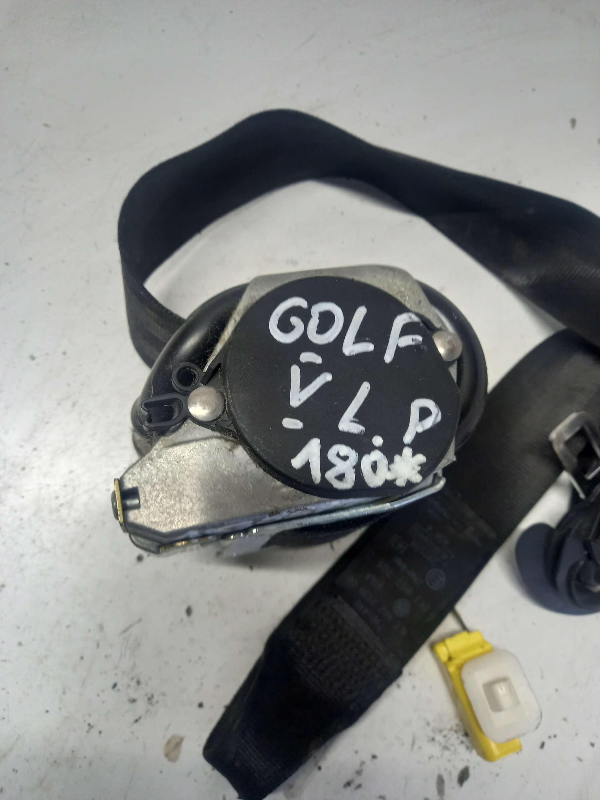 РЕМЕНЬ БЕЗОПАСНОСТИ ЛЕВЫЙ ПЕРЕДНИЙ VW GOLF V 1K3857705C