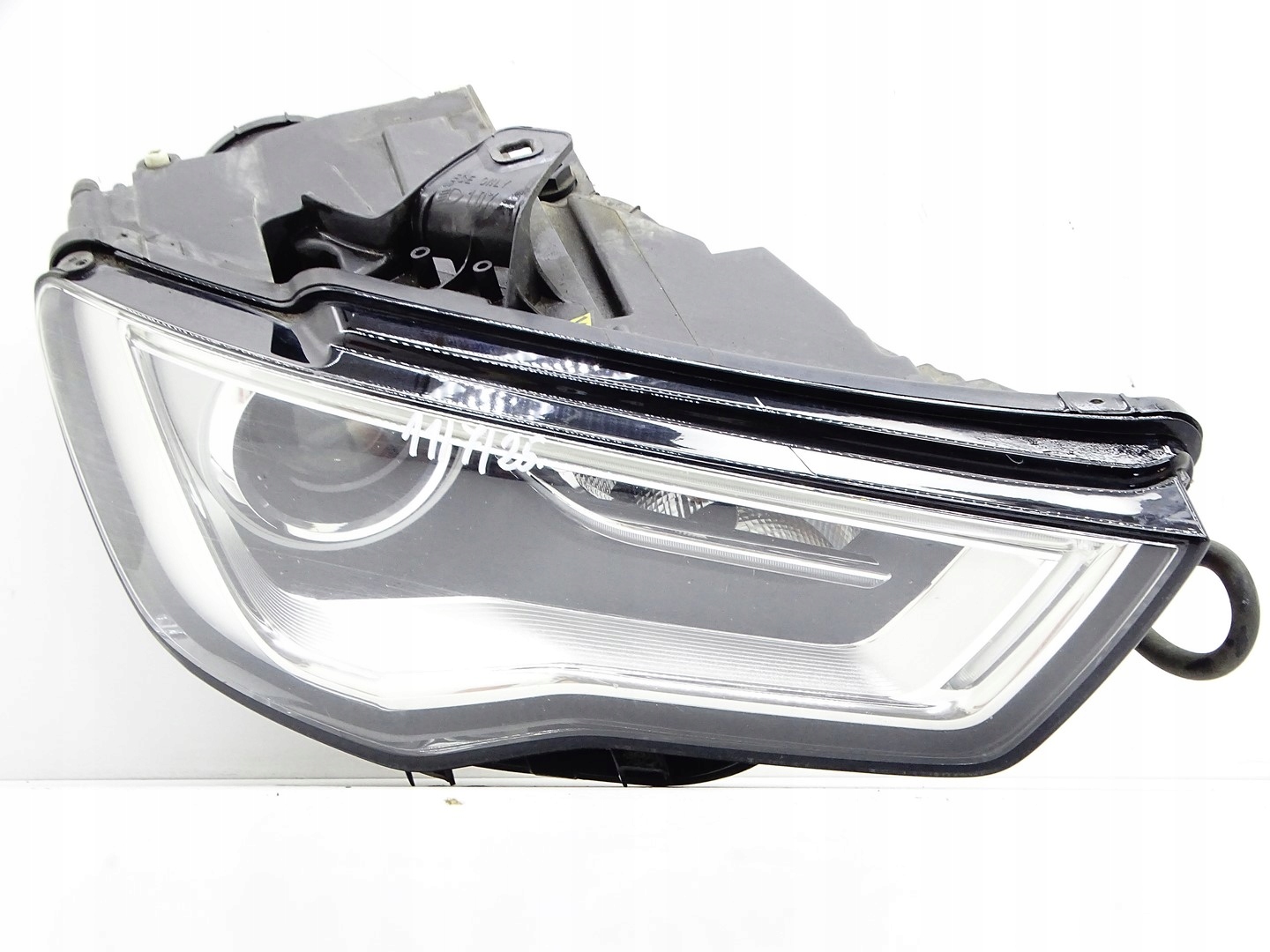REFLEKTOR light right front right front XENON LED AUDI A3 8V 8V0941006A