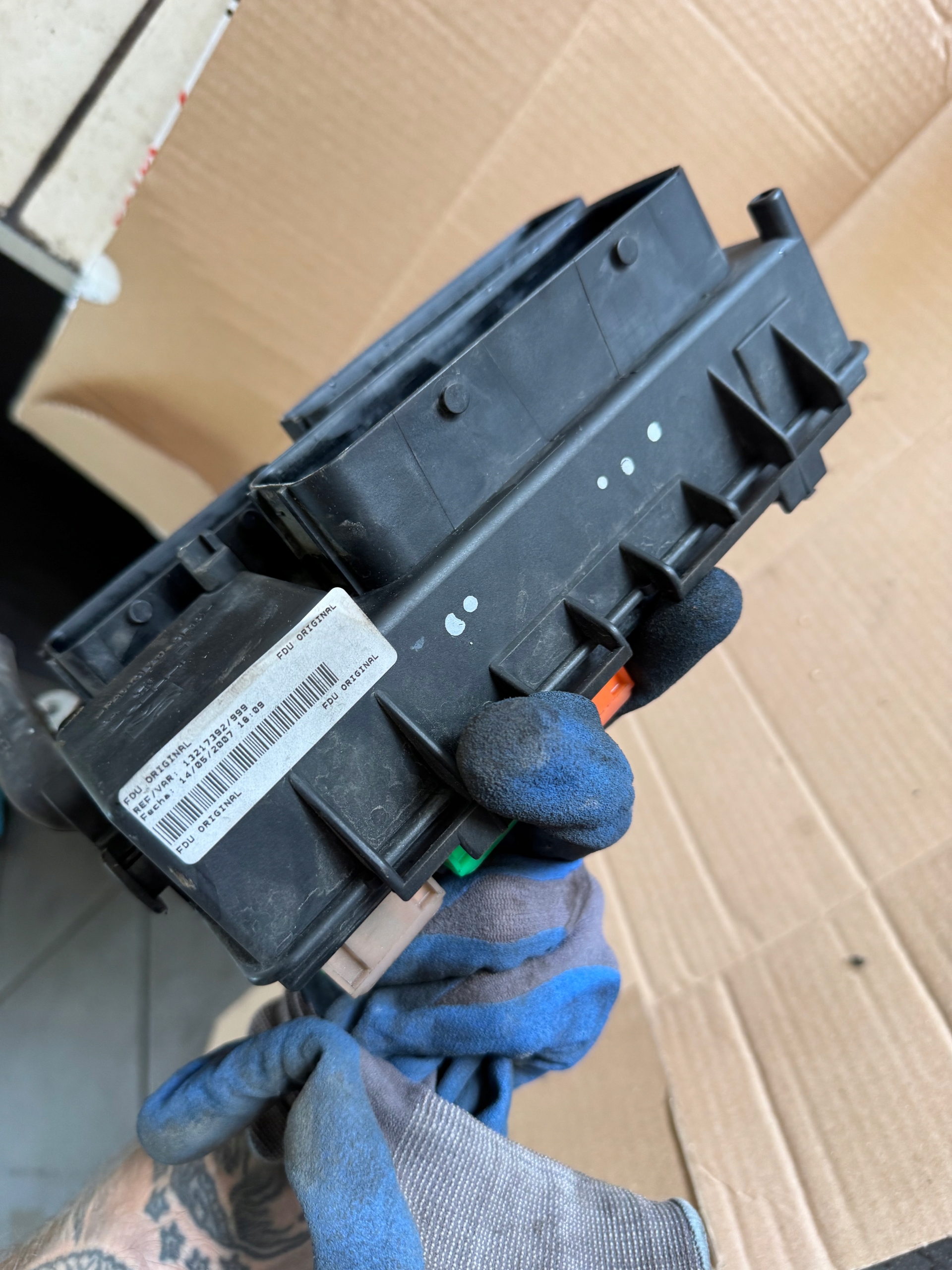 OPEL CORSA D Module fusibles 13217392 EF