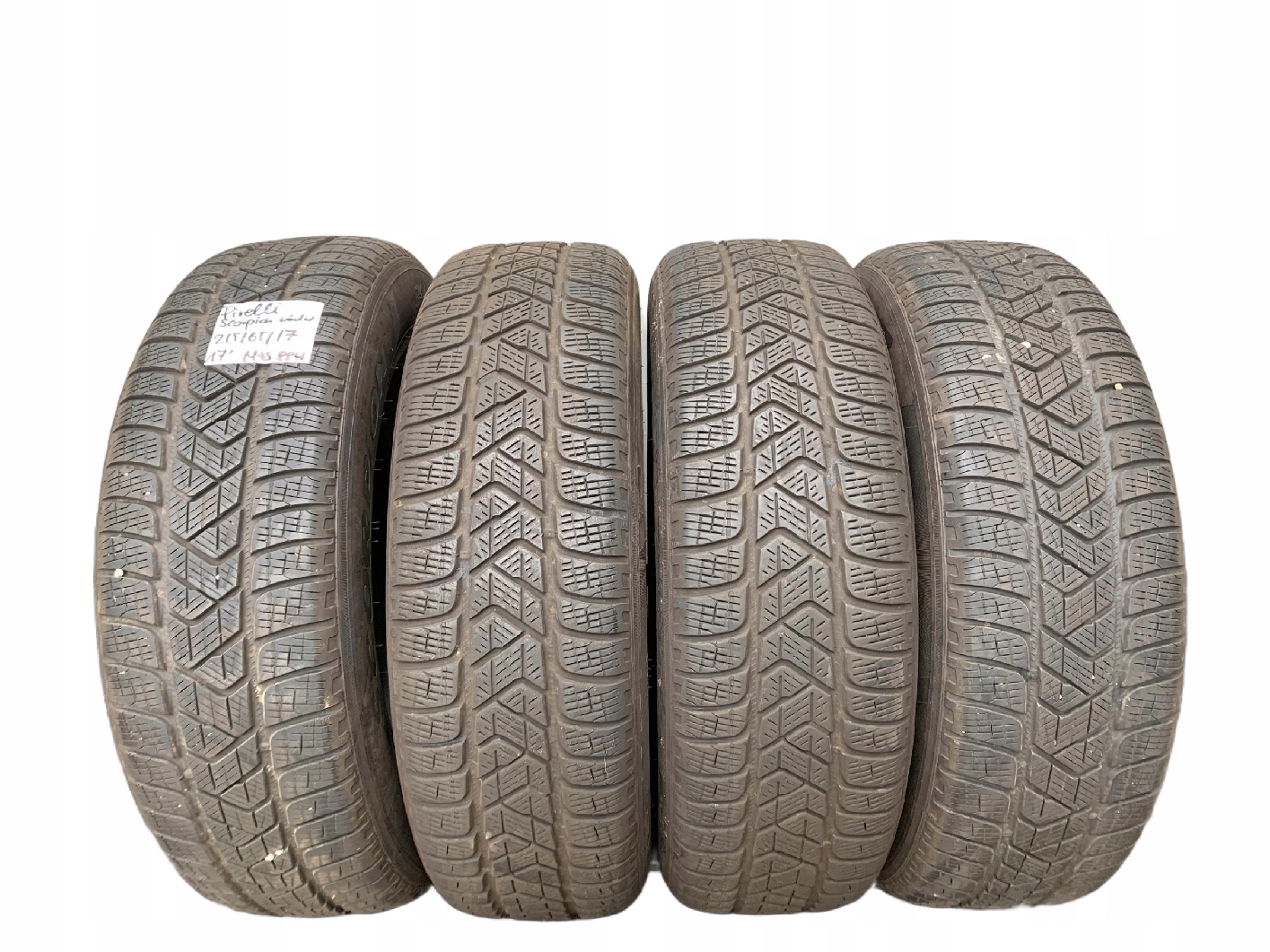 4x PIRELLI SCORPION WINTER 215/65R17