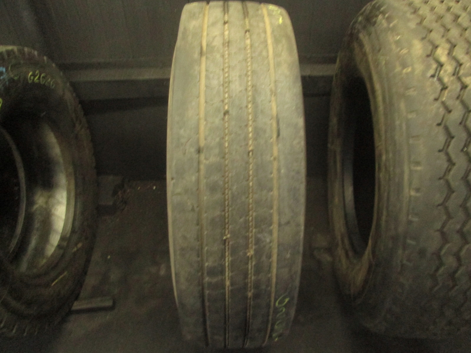 315 / 80R22,5 Bridgestone R297 передняя шина
