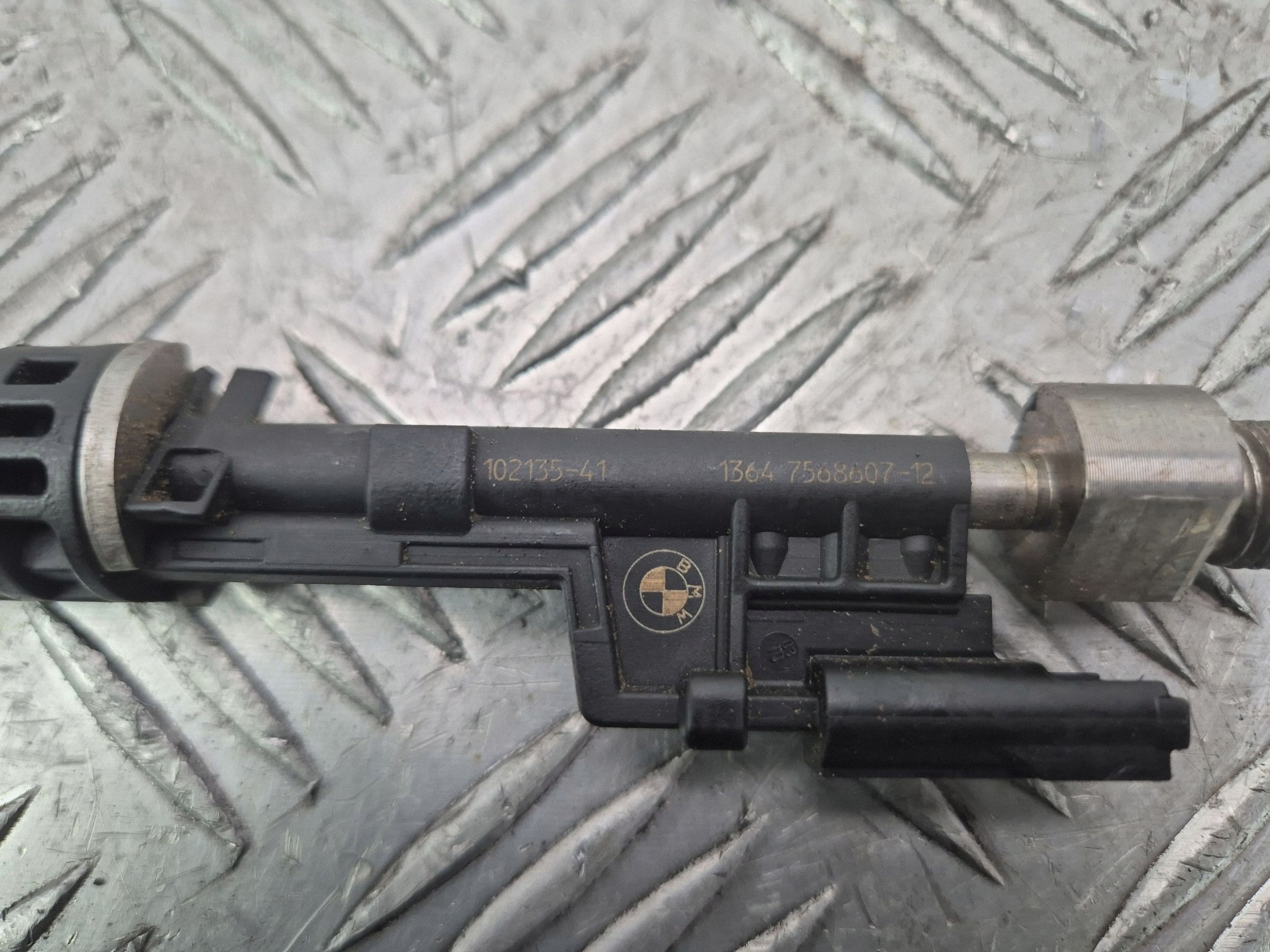 BMW X5 E70 35i injector 7568607 N55B30A
