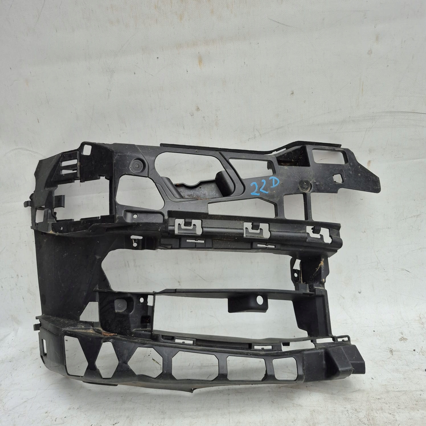 BMW 5 G30 G31 17-20 support holder of a bumper right front