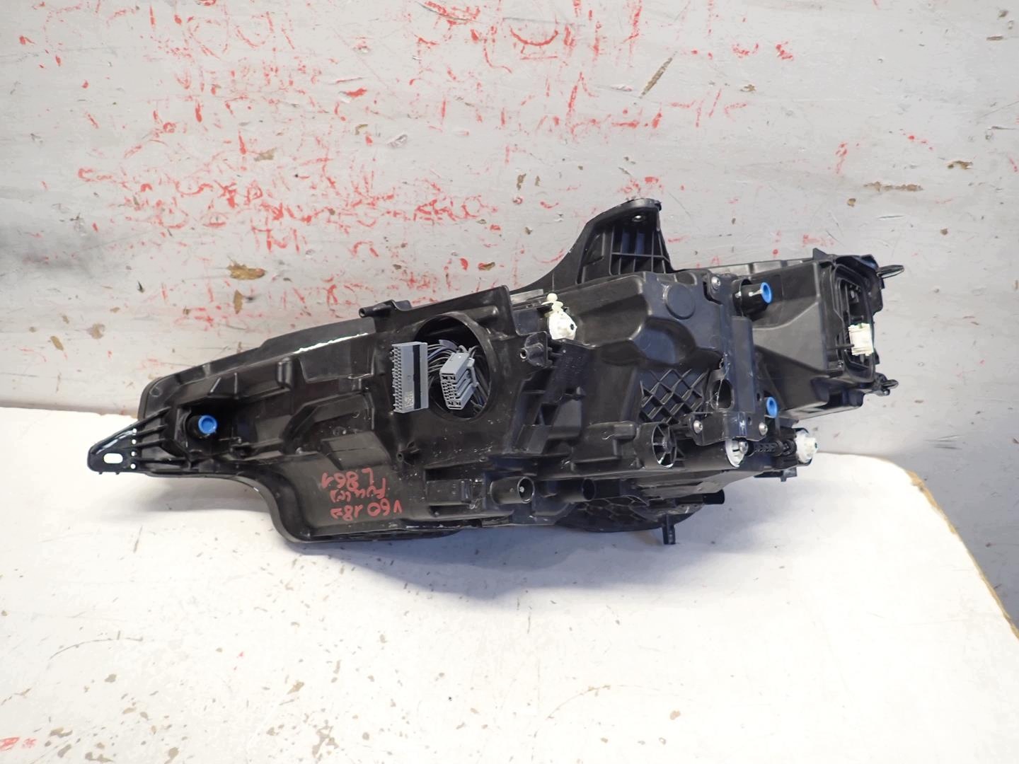 light front front right VOLVO S60 III V60 II 18- FULL LED 32404682