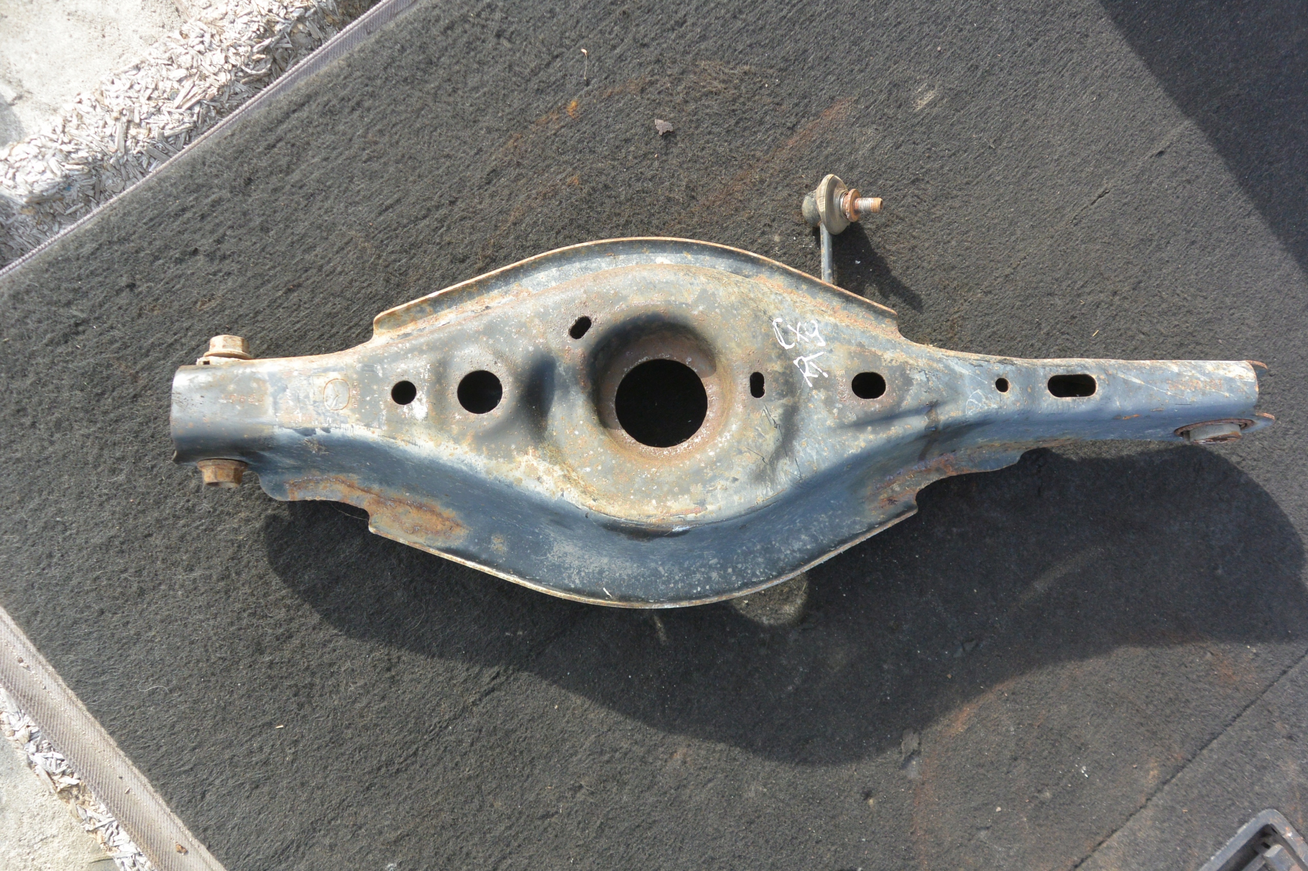 QUERLENKER UNTERER HECK RECHTS LINKS MAZDA CX9 II TC 16