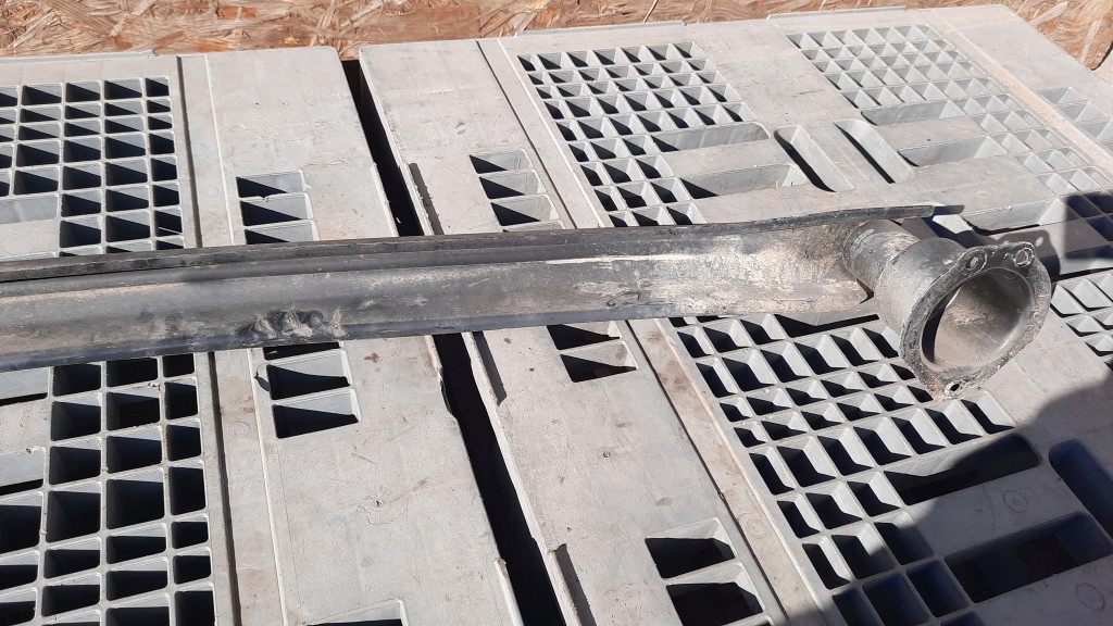 Балка бампера зад CITROEN C5 и 04R 2.2d седан