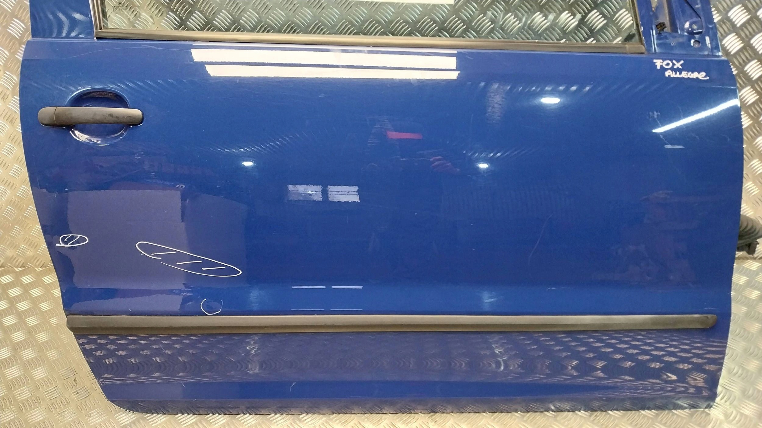 door right VW FOX 03